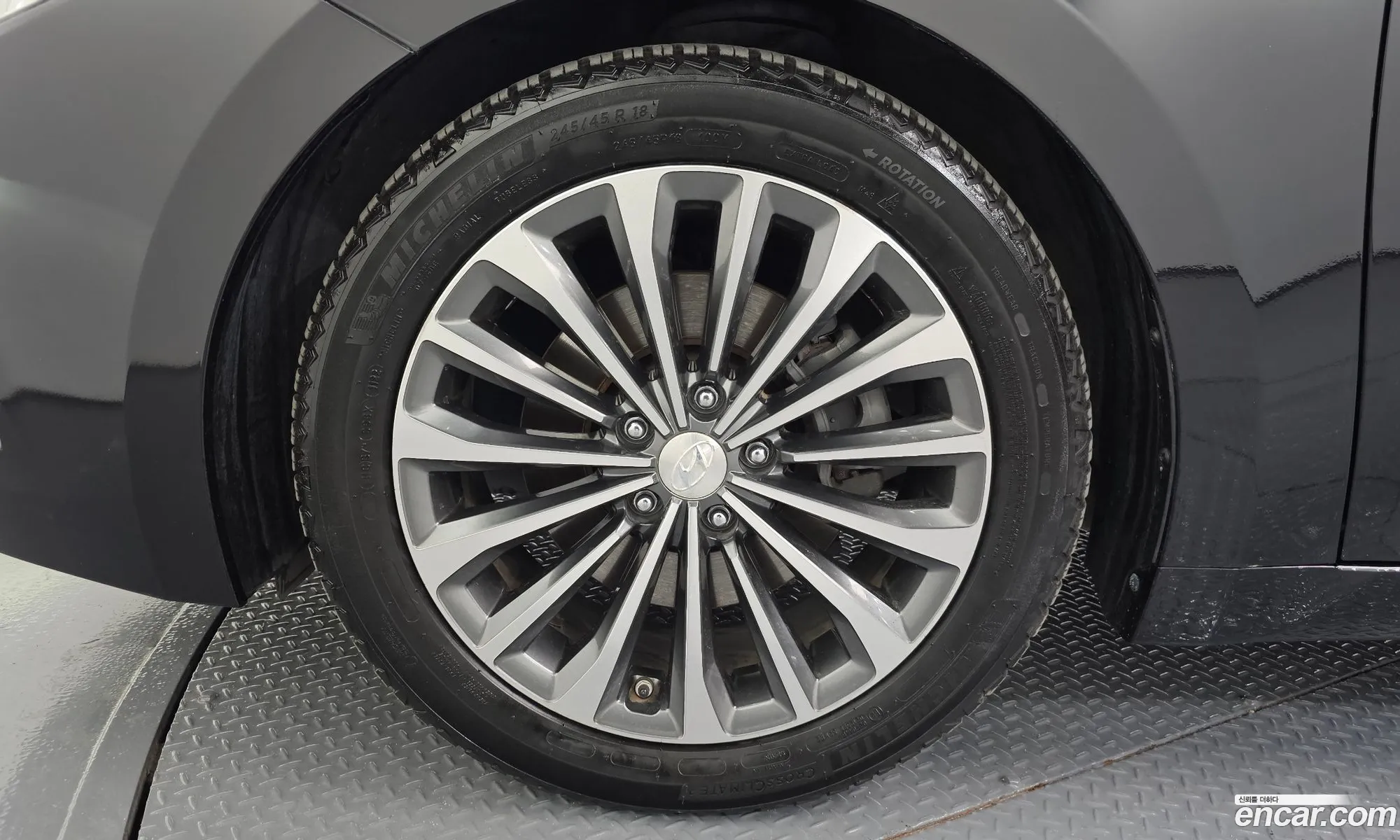 Hyundai Grandeur HG 2013 — 15