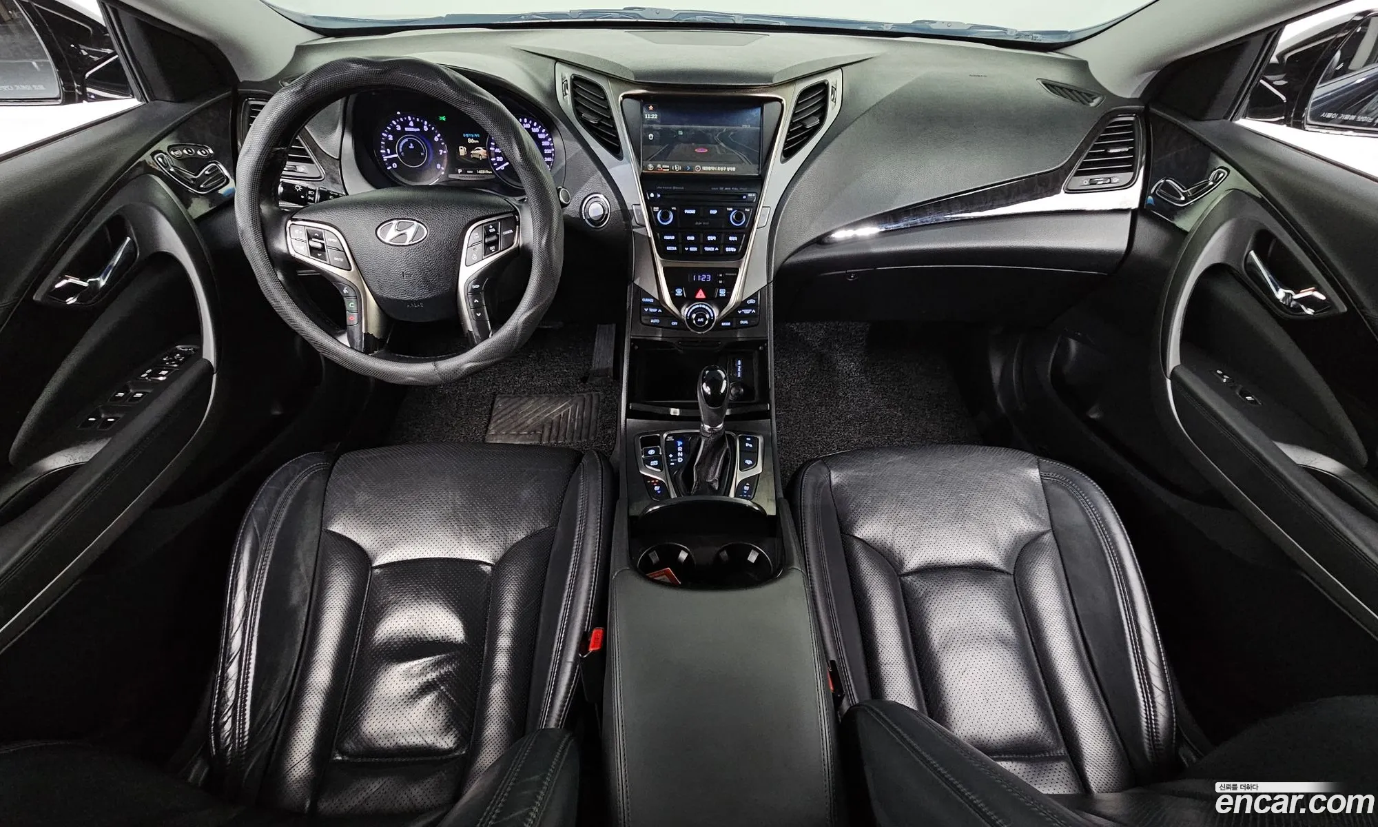 Hyundai Grandeur HG 2013 — 20