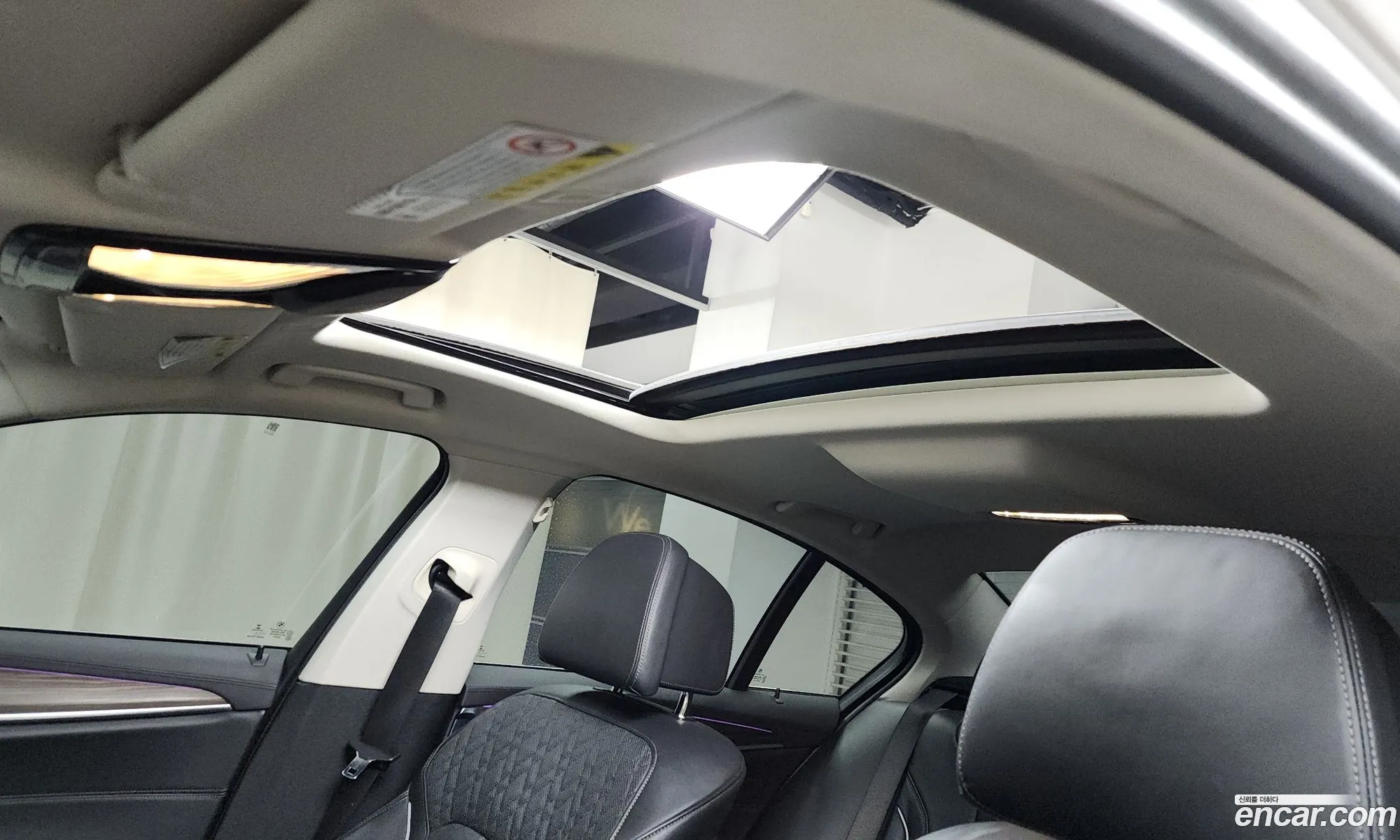 BMW 5 Series 2018 WBAJD9102JWC83432 — 10