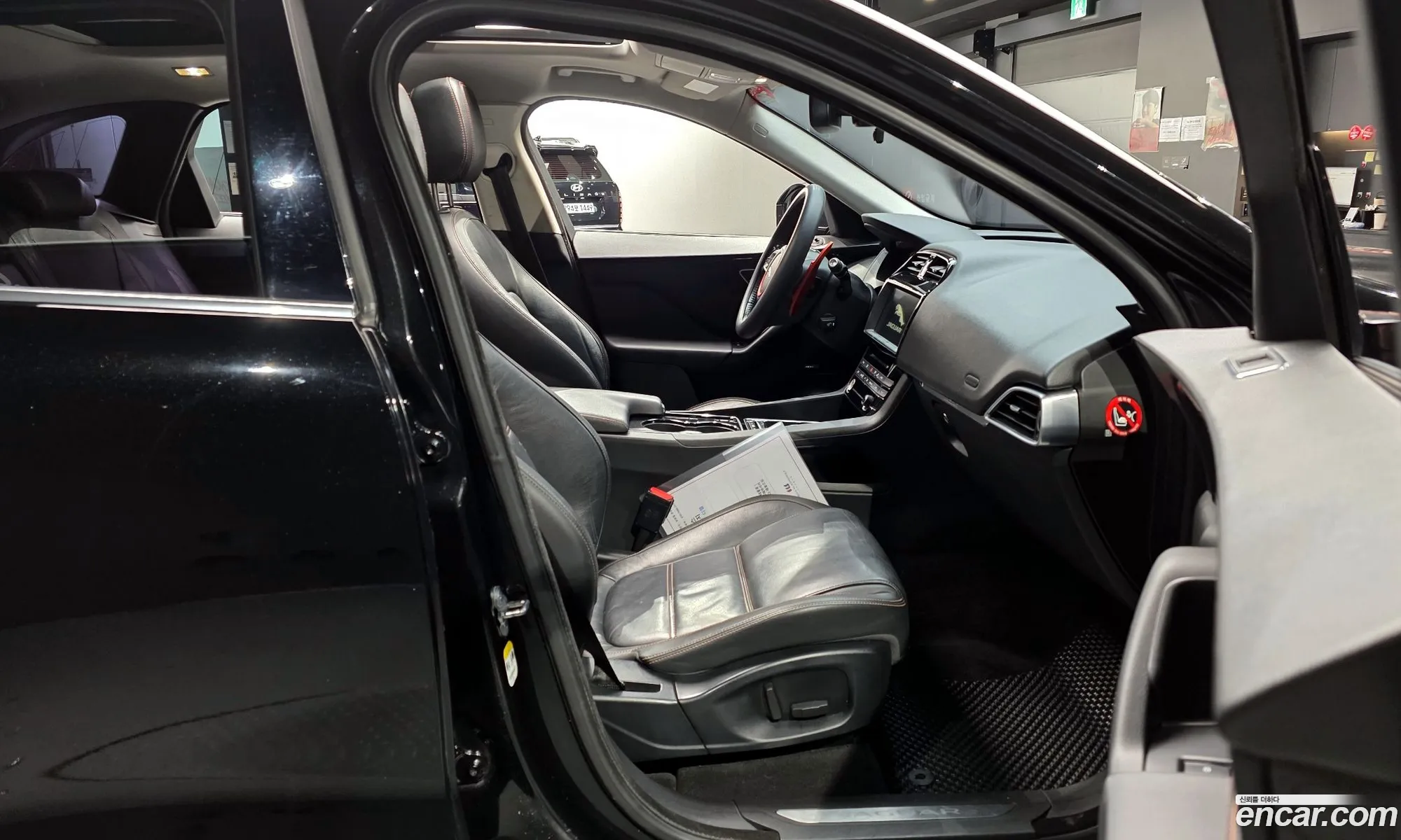 Jaguar F-Pace 2016 SADCA2BN4HA488071 — 6