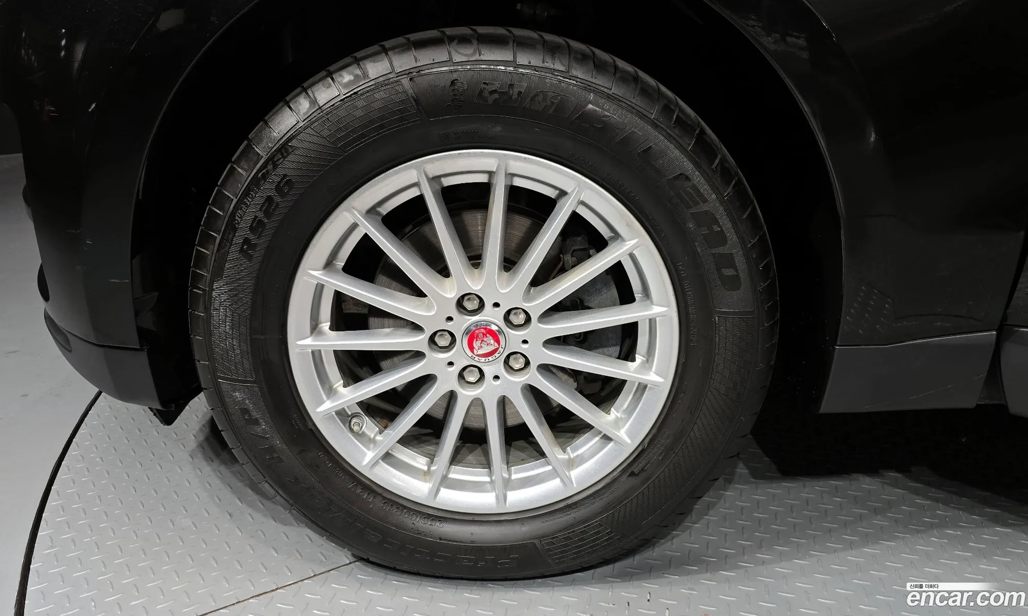 Jaguar F-Pace 2016 SADCA2BN4HA488071 — 10