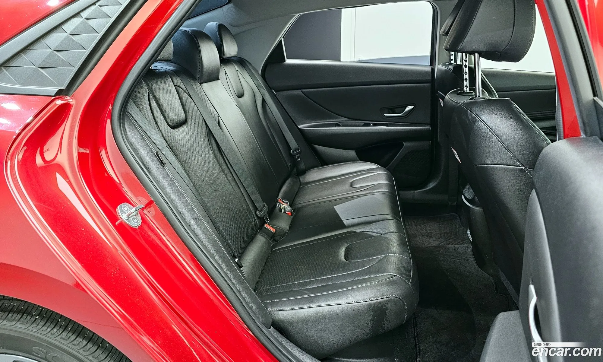 Hyundai Elantra Hybrid 2023 — 4