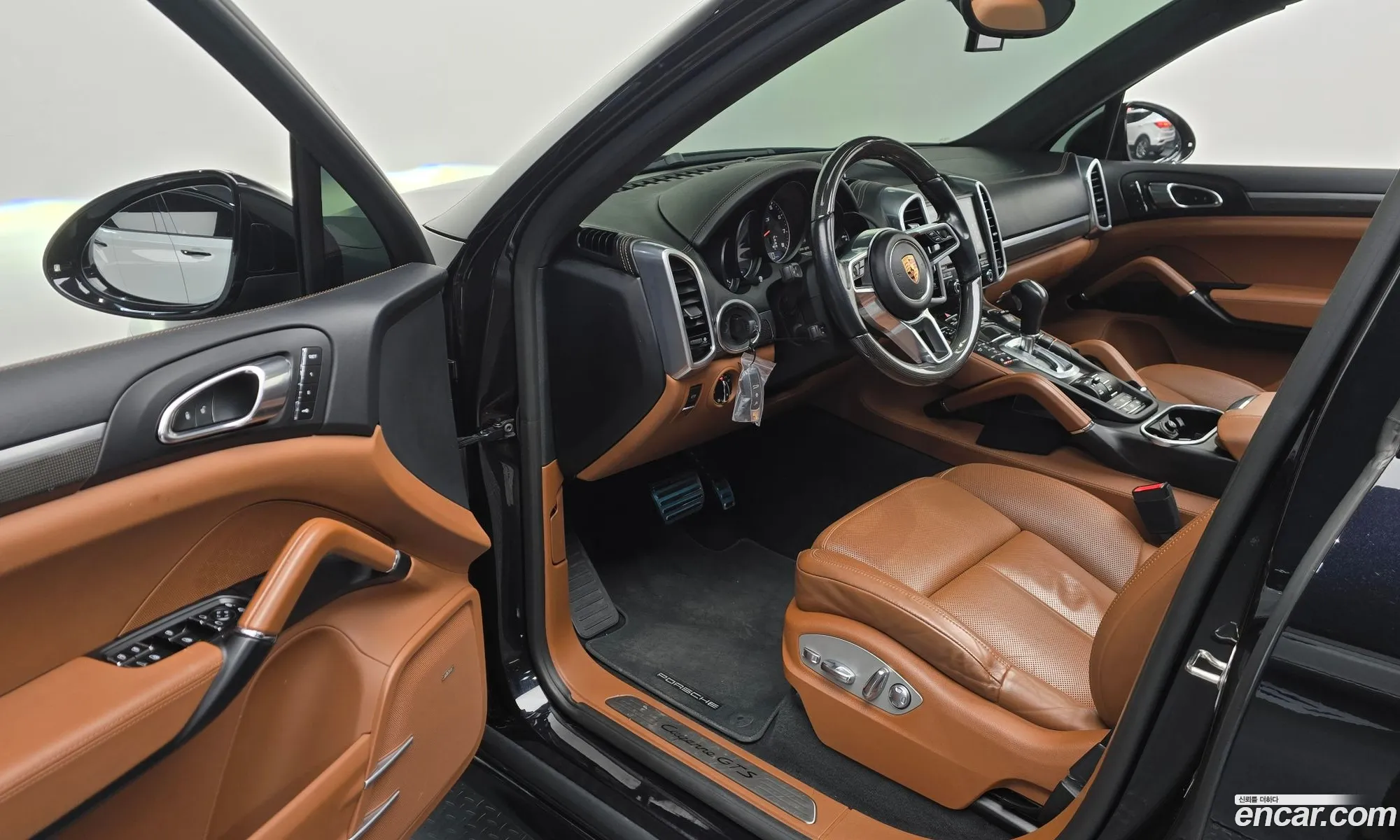 Porsche Cayenne 2017 WP1AD2926JLA80637 — 3
