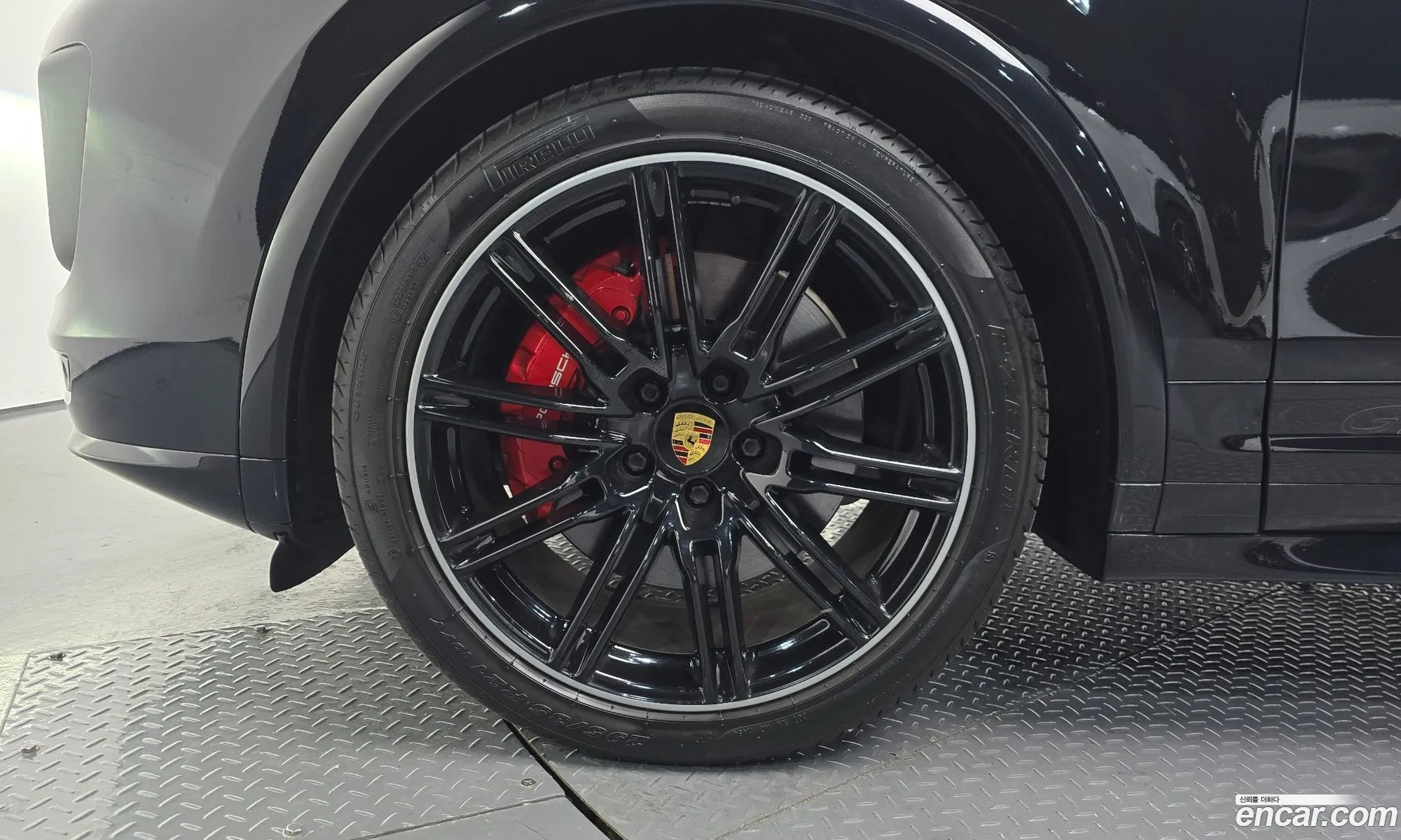 Porsche Cayenne 2017 WP1AD2926JLA80637 — 9