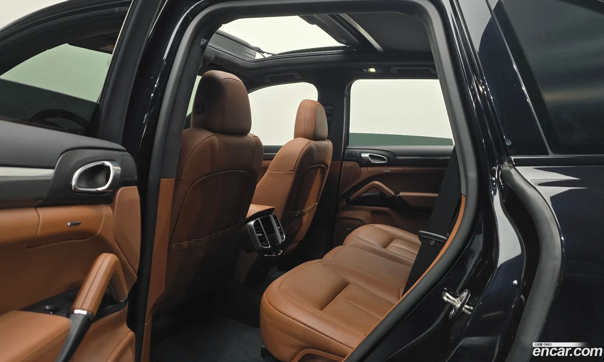 Porsche Cayenne 2017 WP1AD2926JLA80637 — 16