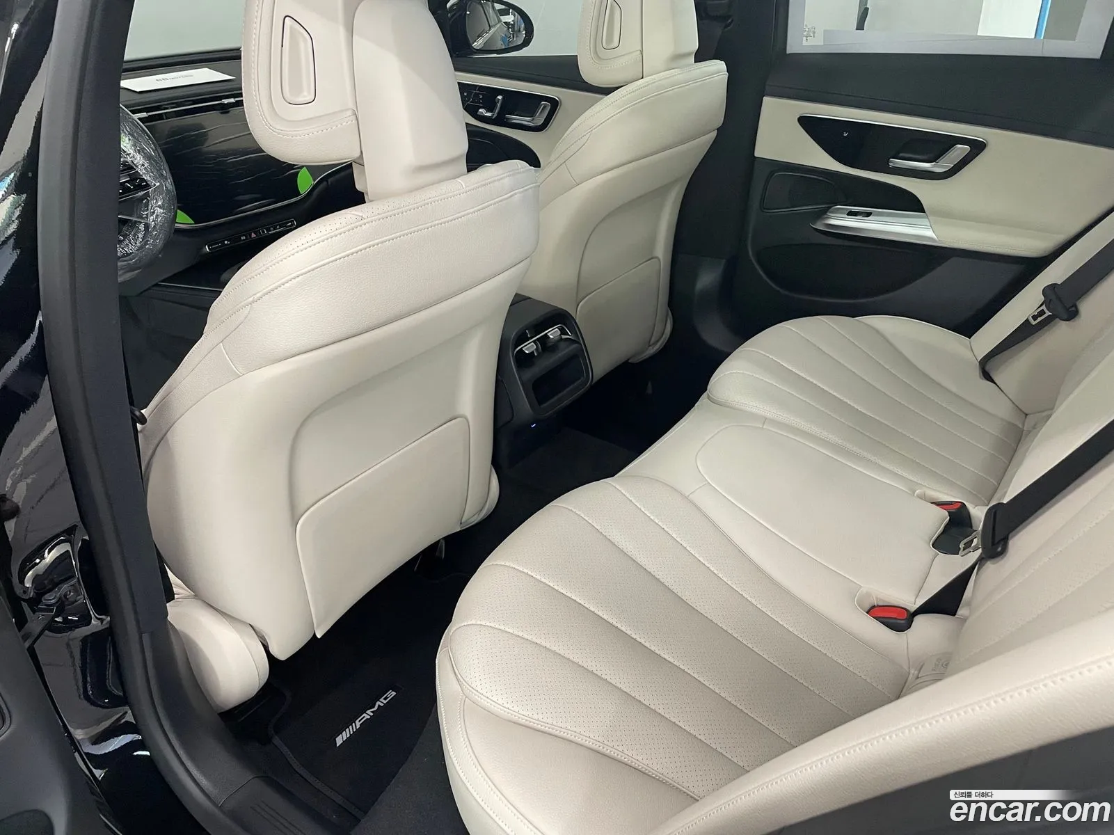 Mercedes-Benz E-Class W214 2025 — 10