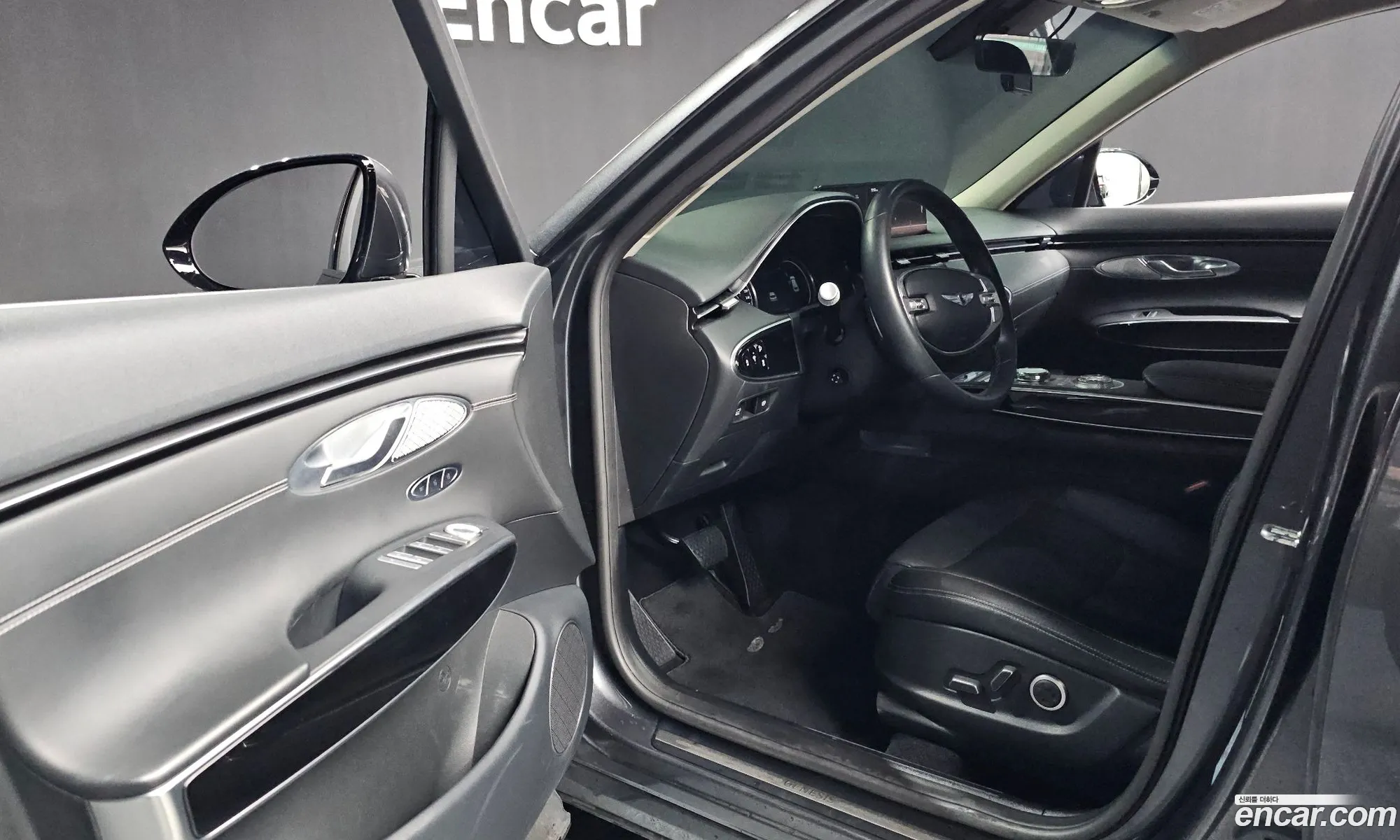 Genesis GV70 2021 — 9