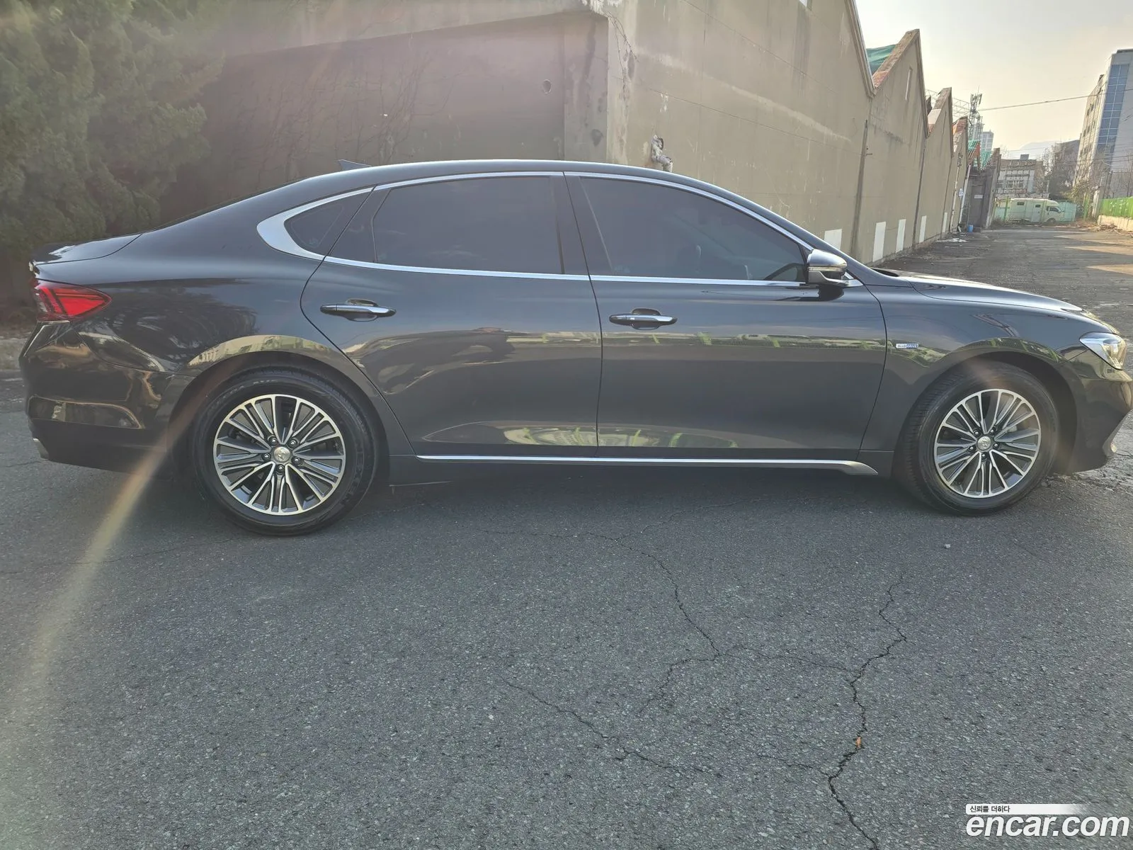 Hyundai Grandeur IG Hybrid 2017 — 16