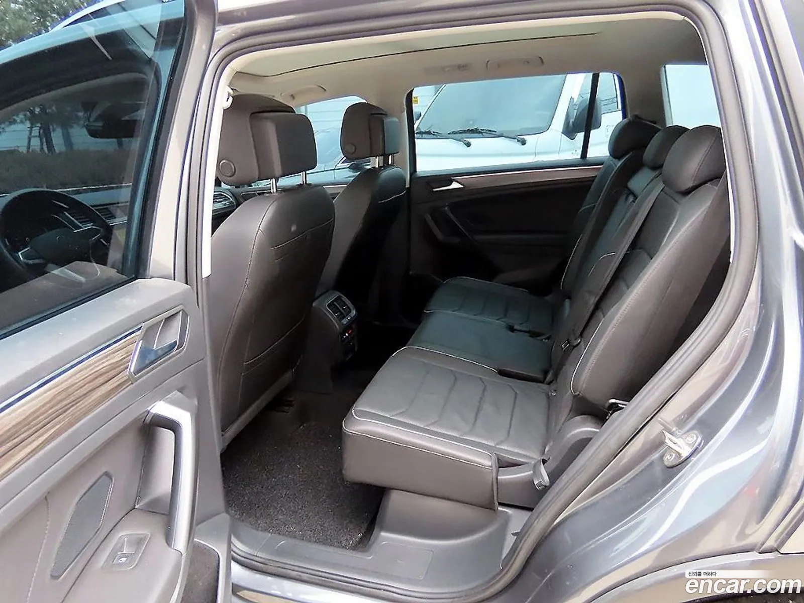 Volkswagen Tiguan Allspace 2023 — 8