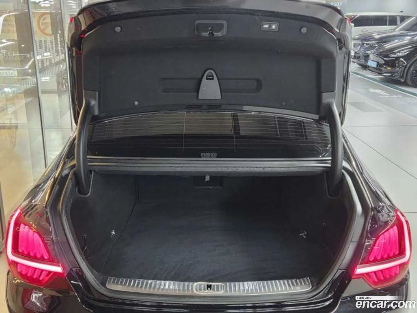 Kia K9 2023 — 9