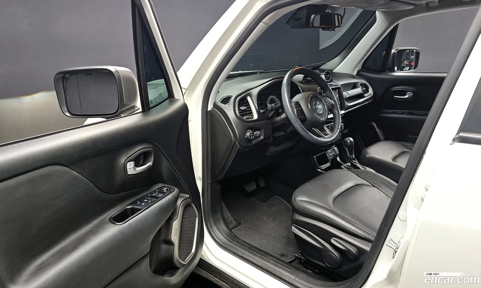 Jeep Renegade 2019 1C4BU0000KPK30477 — 4