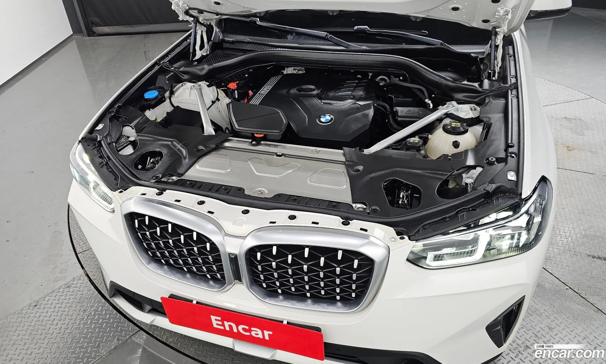 BMW X4 2023 — 2