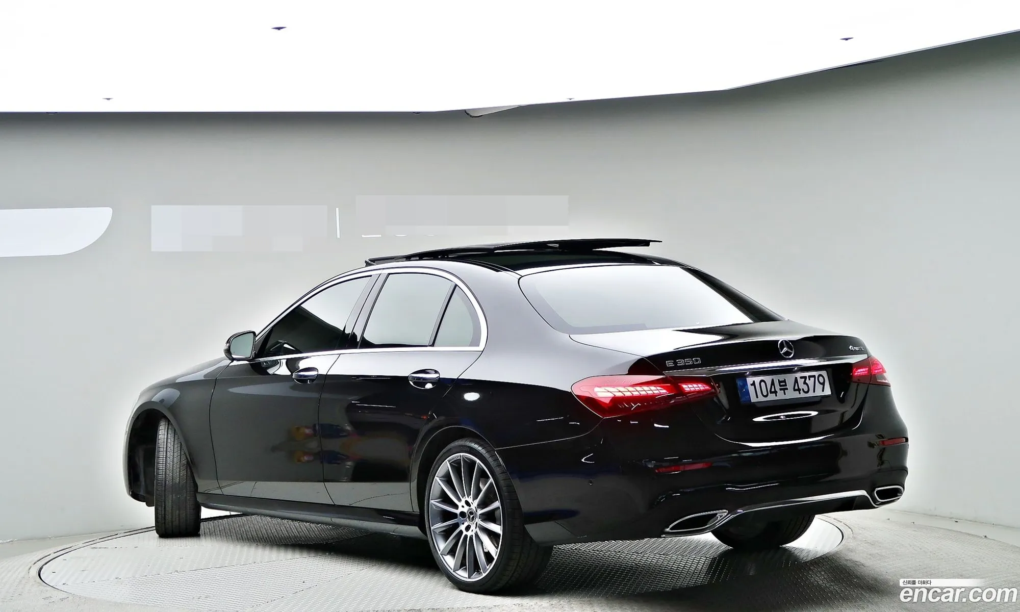 Mercedes-Benz E-Class W213 2021 — 18