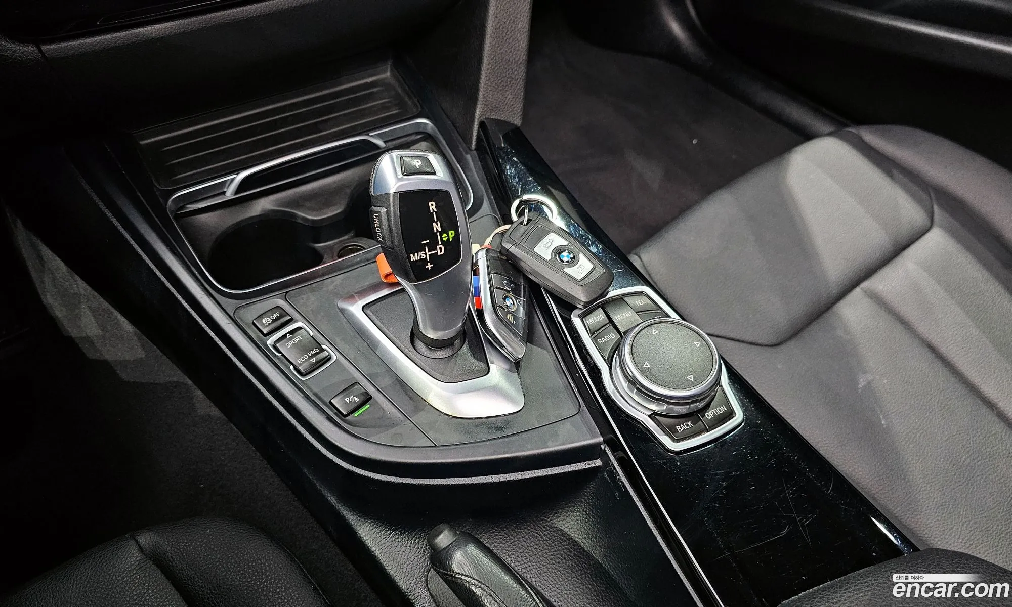 BMW 3 Series 2015 WBA8D1103GK655583 — 17