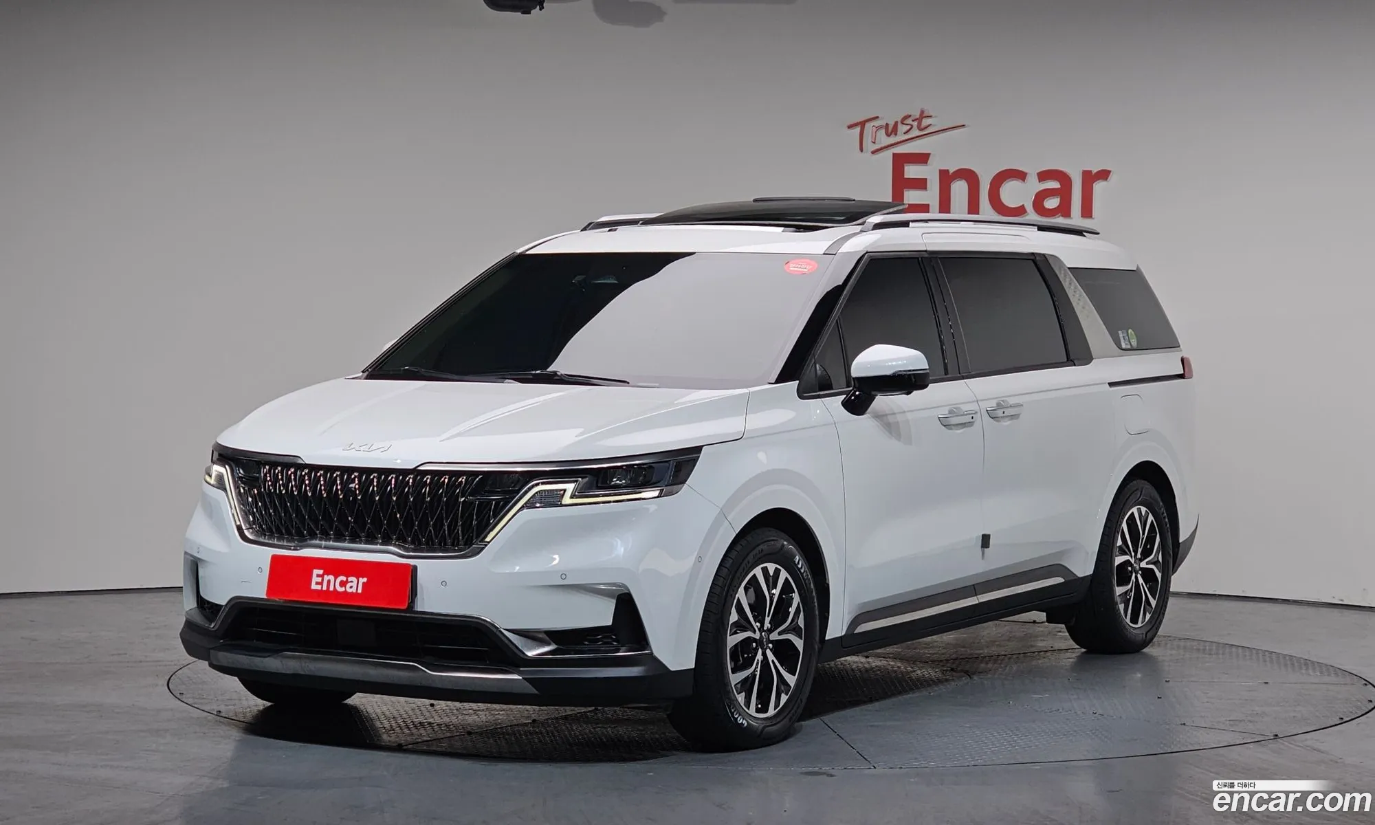 Kia Carnival 2022 KNANC81BBNS189455 — 2