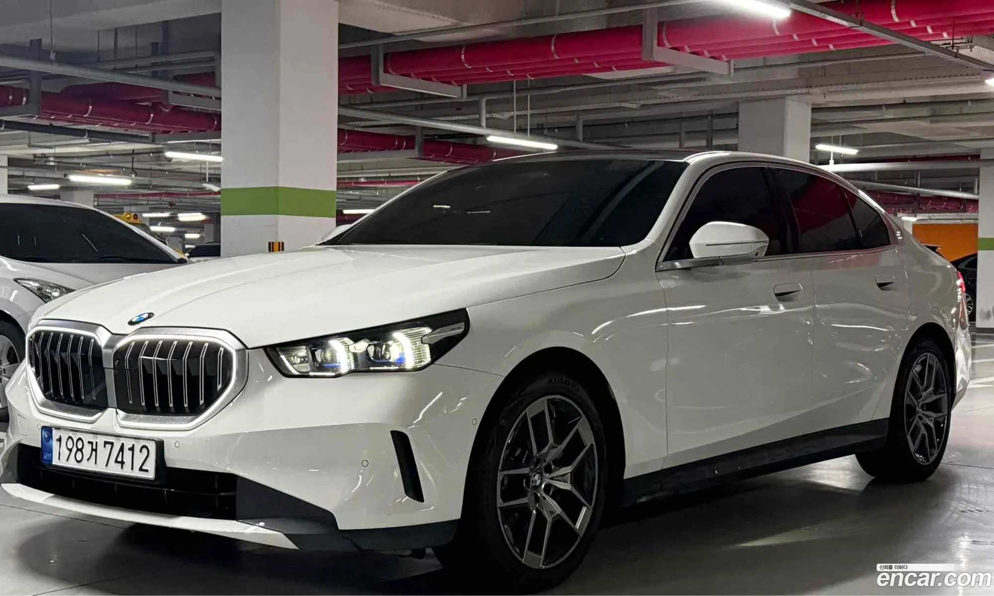 BMW 5 Series 2024 — 8
