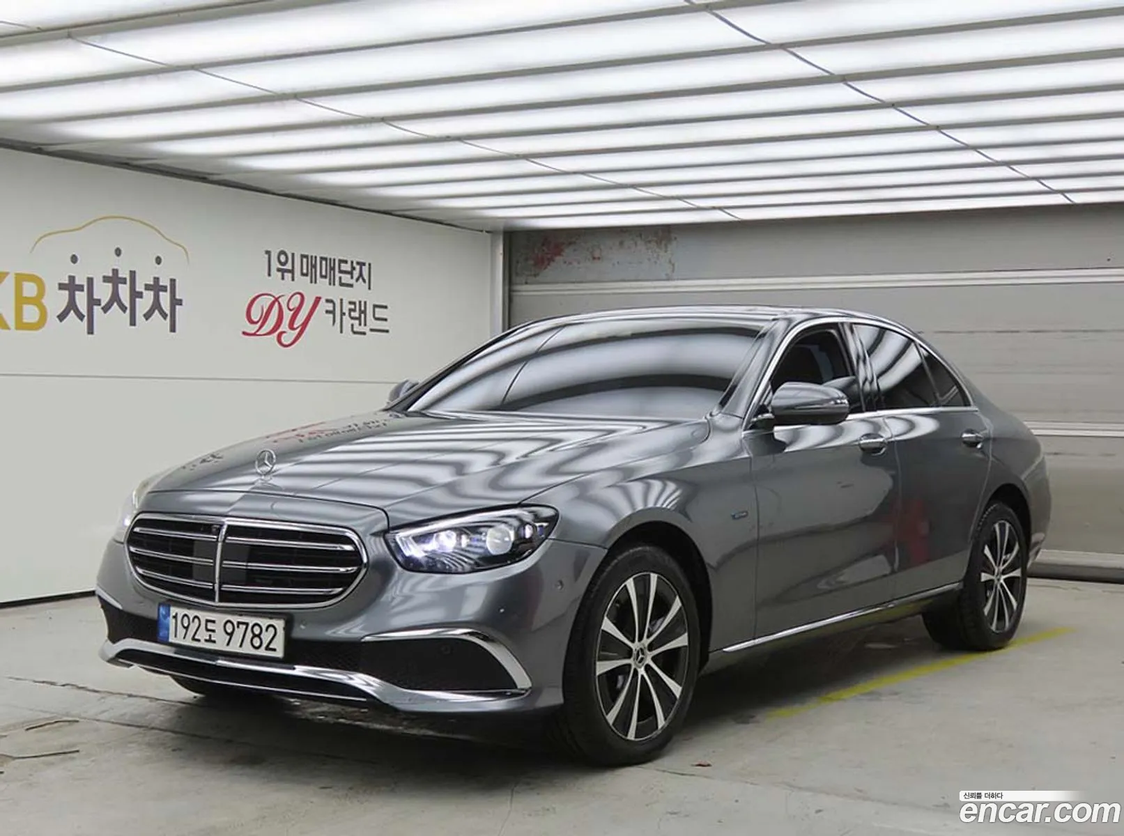 Mercedes-Benz E-Class W213 2021 — 19