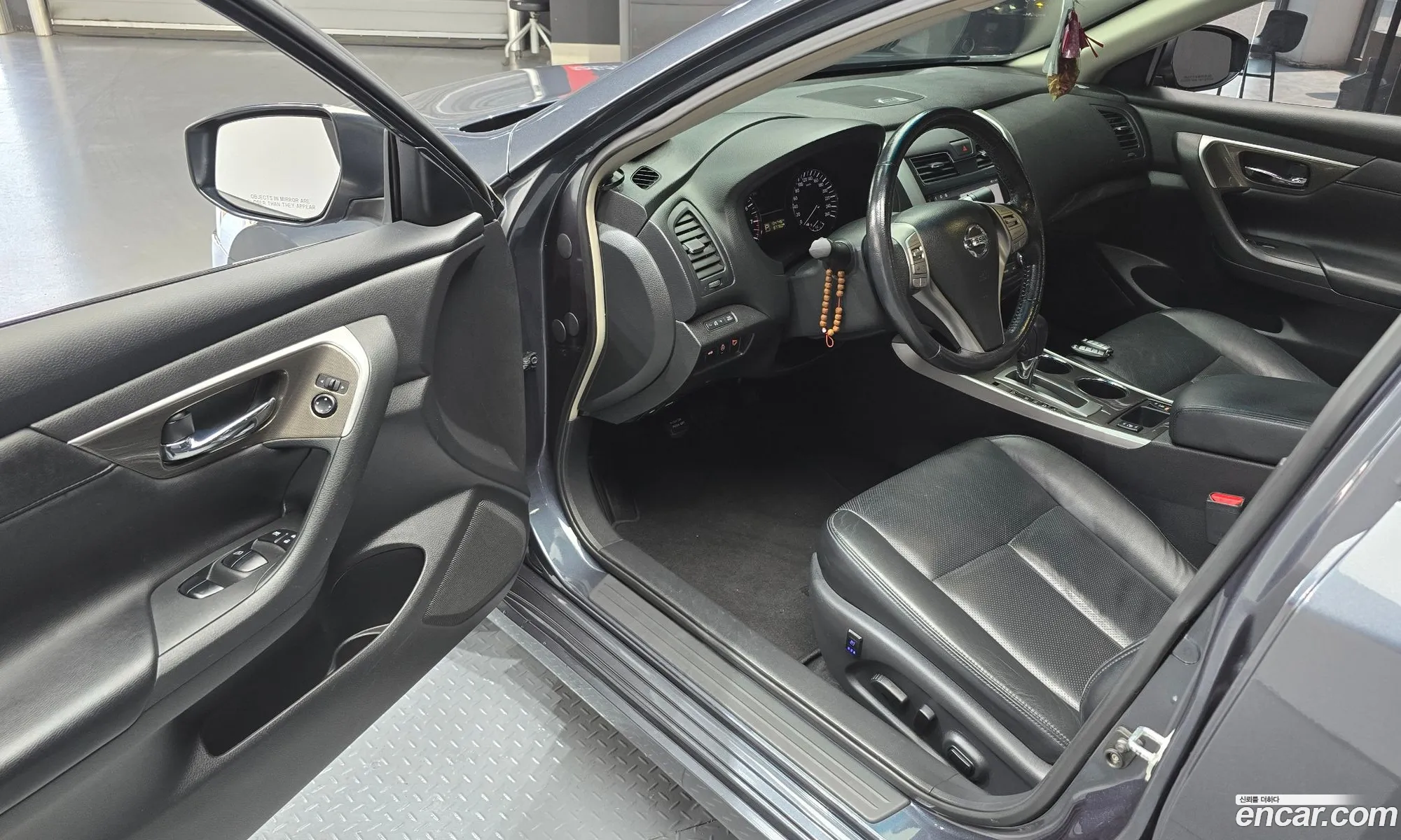 Nissan Altima 2012 — 19