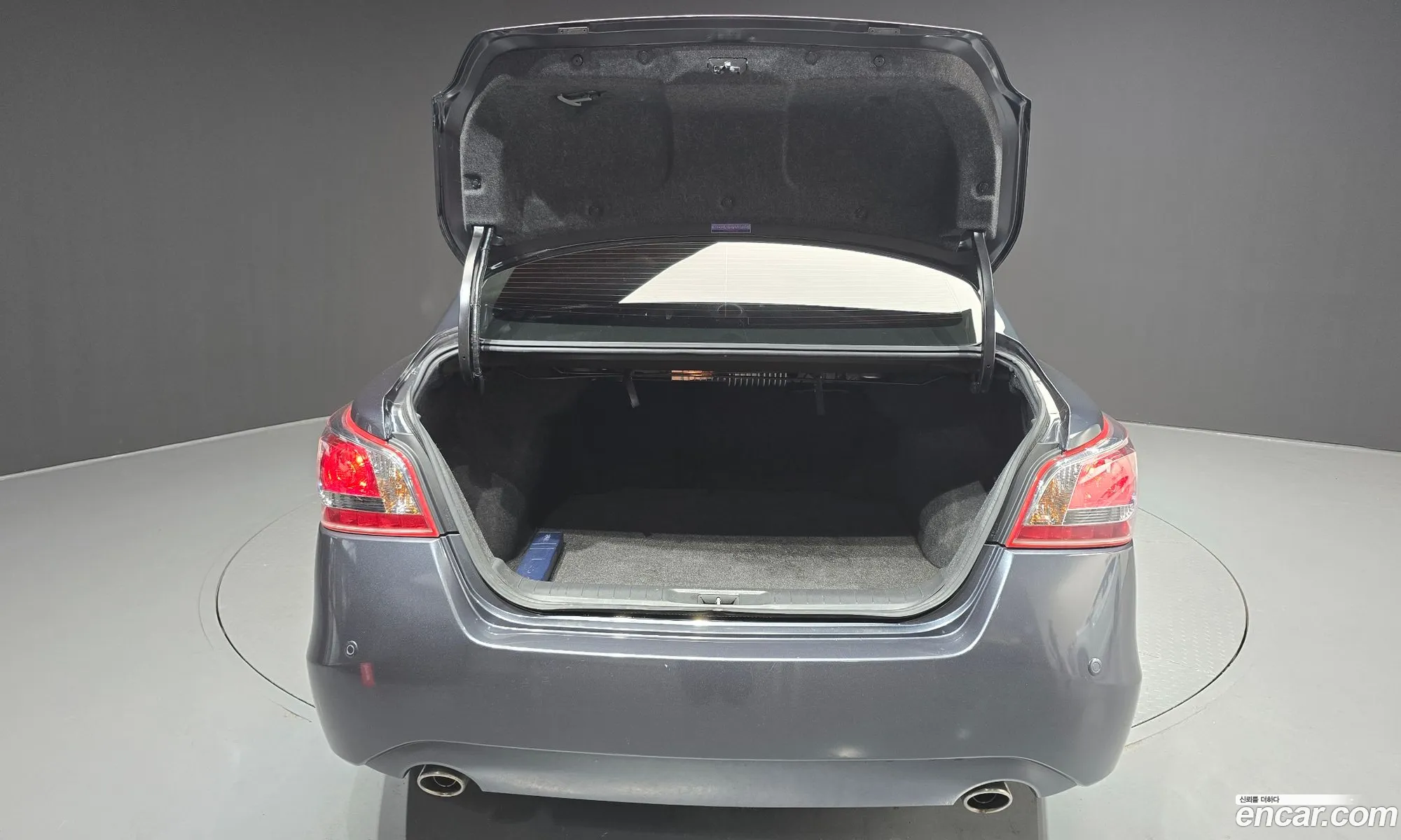 Nissan Altima 2012 — 17