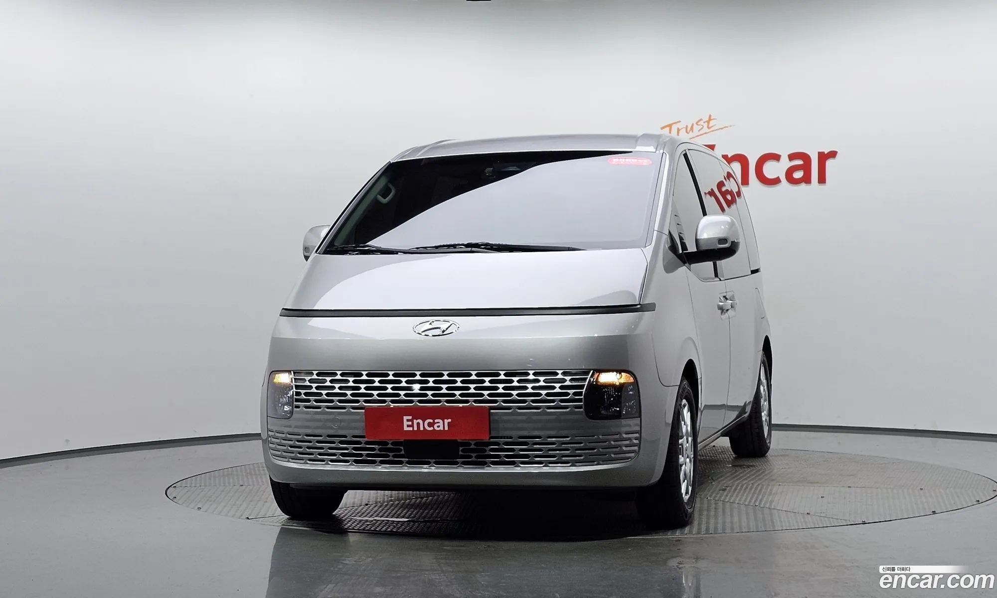 Hyundai Staria 2022 — 5