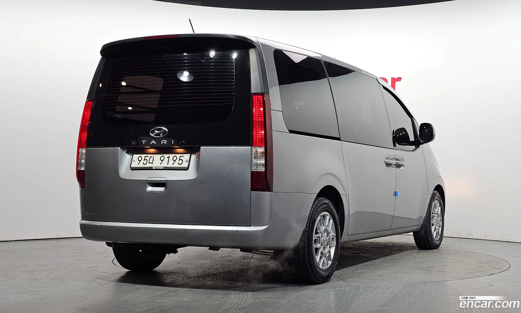 Hyundai Staria 2021 — 3