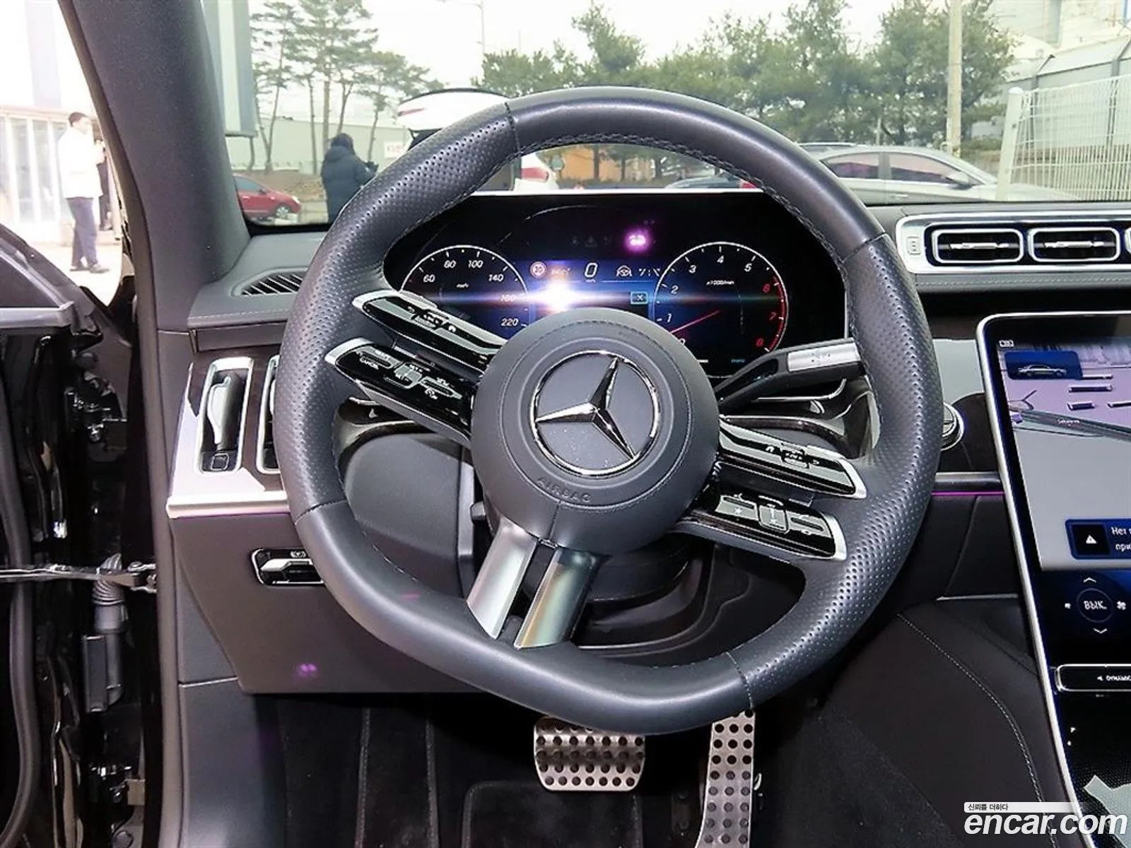 Mercedes-Benz S-Class W223 2025 — 17