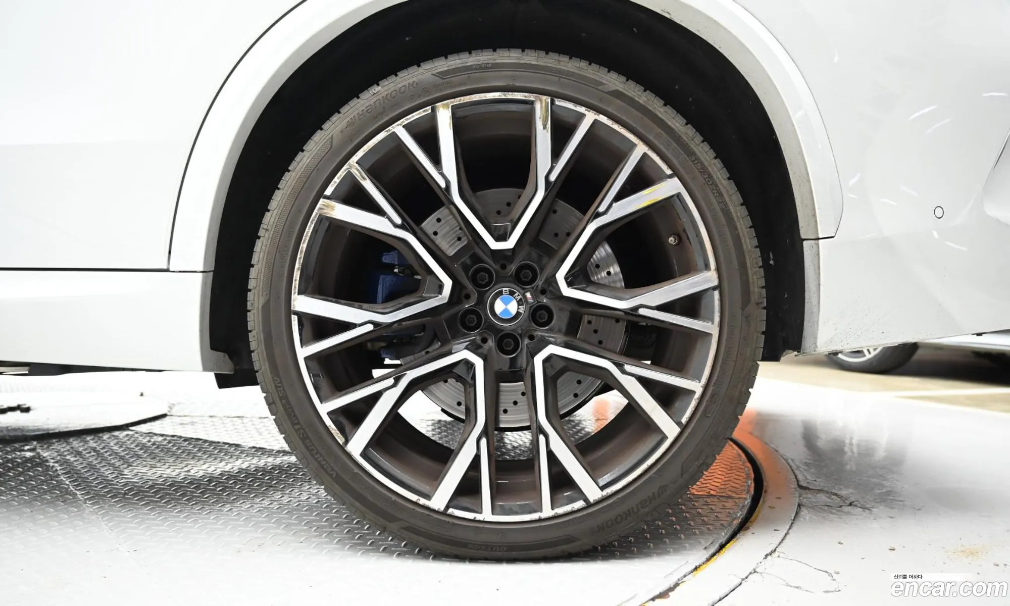BMW X5 M 2021 — 12