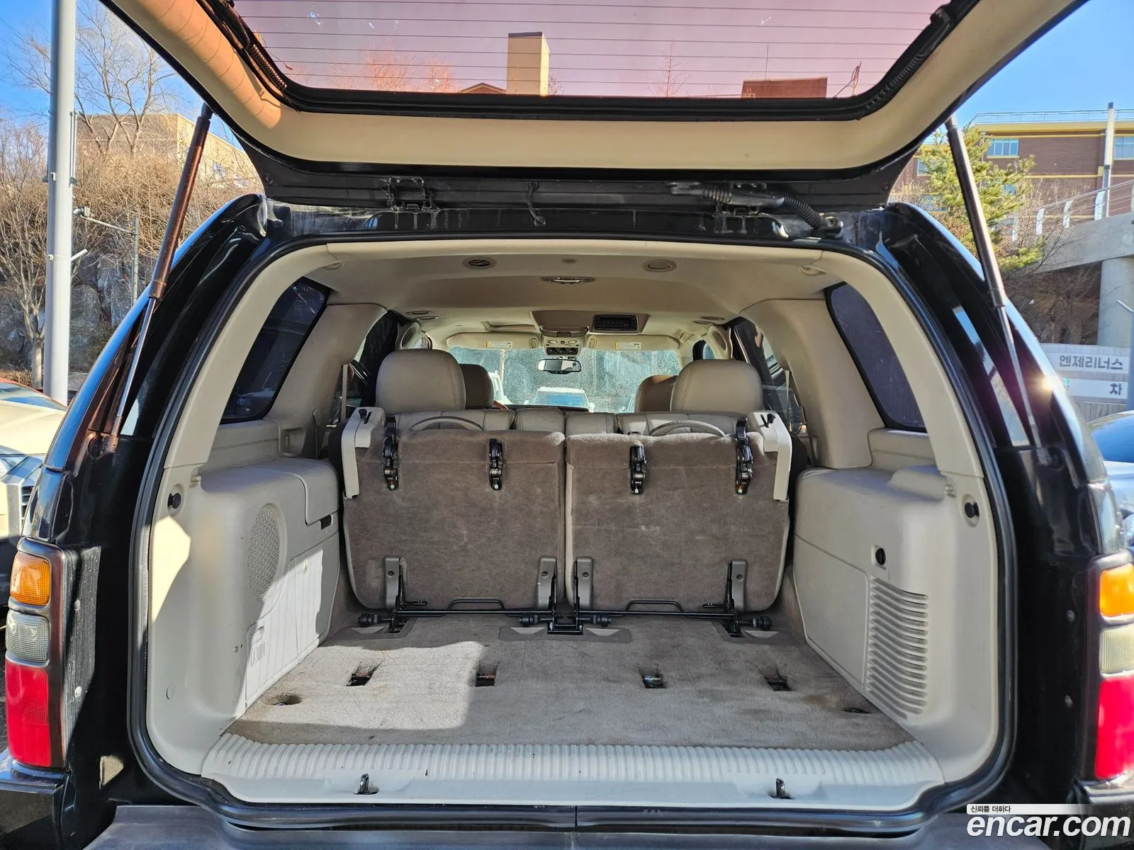 Cadillac Escalade 2004 — 10