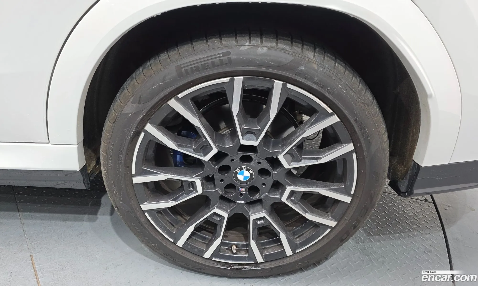 BMW X6 2025 — 18