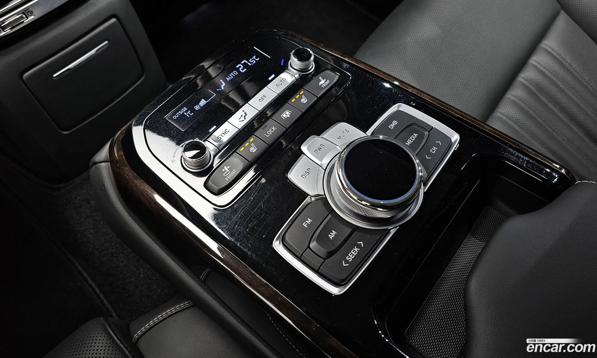 Genesis G90 2019 — 2