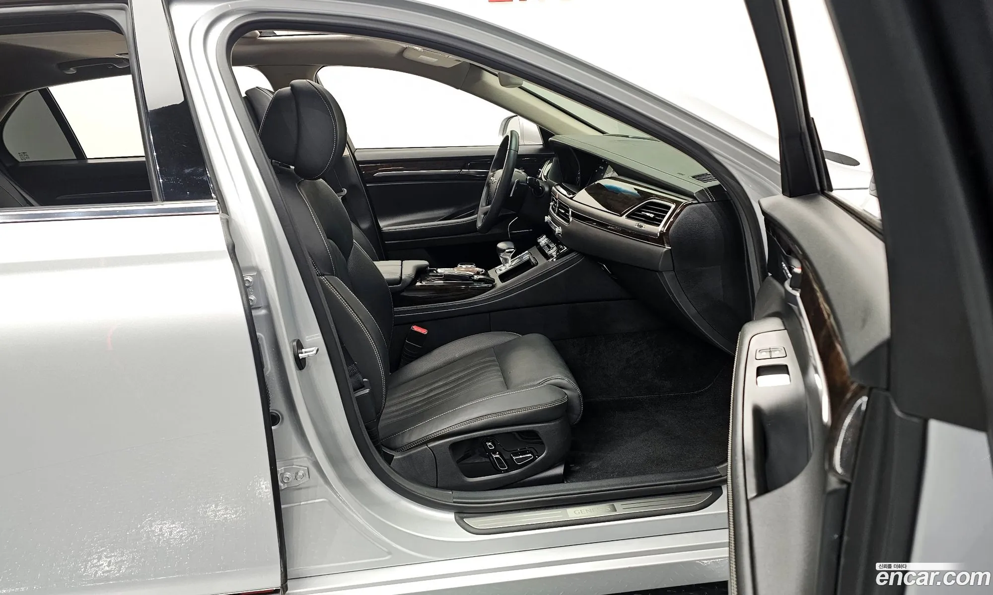 Genesis G90 2019 — 11