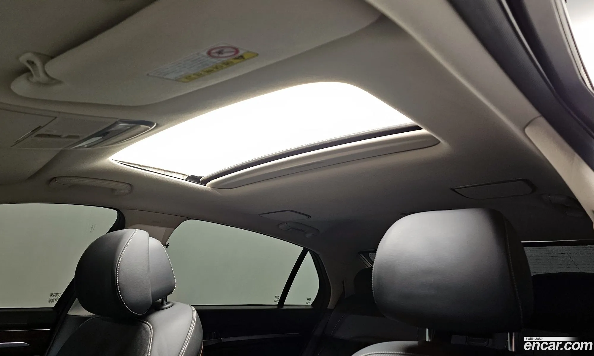 Genesis G90 2019 — 15