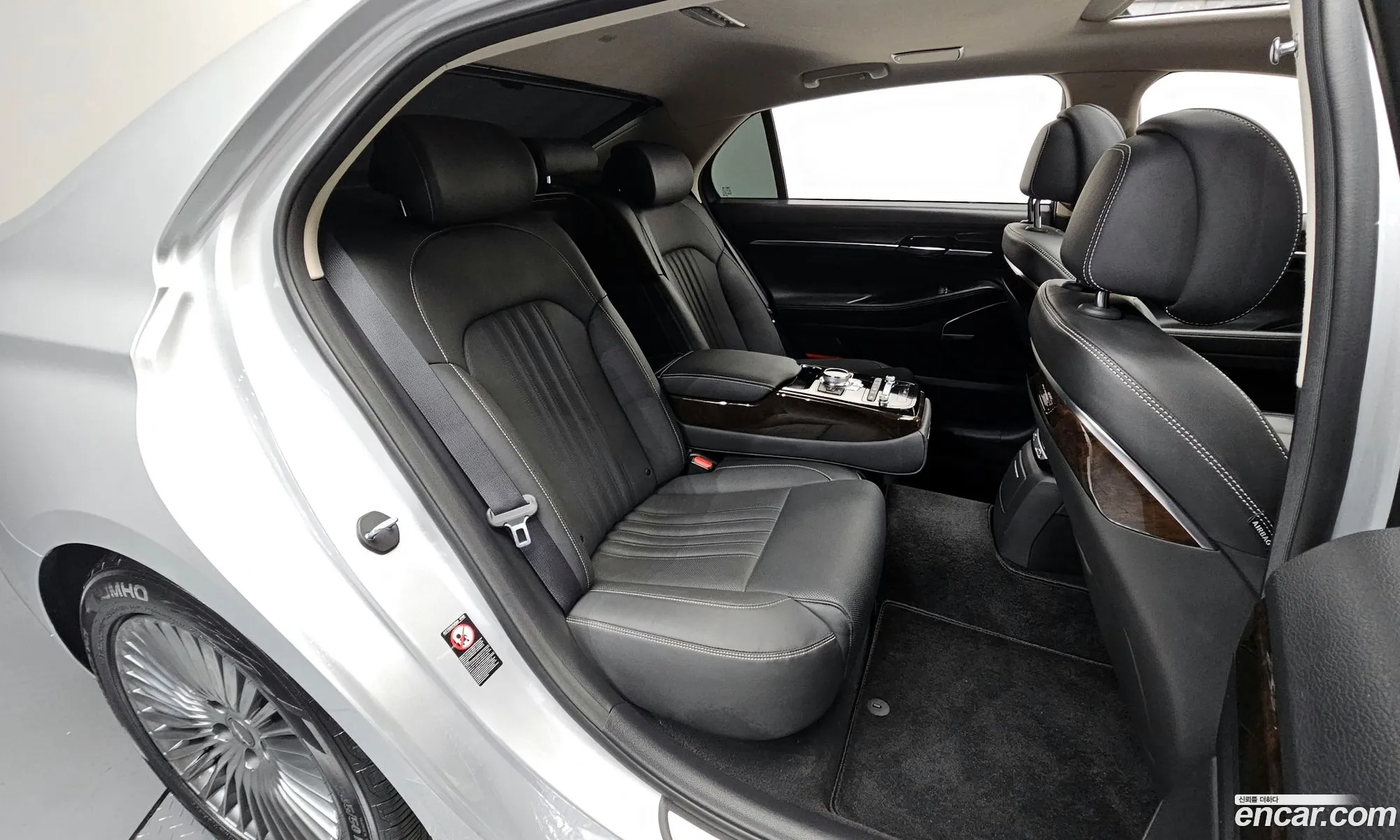 Genesis G90 2019 — 9