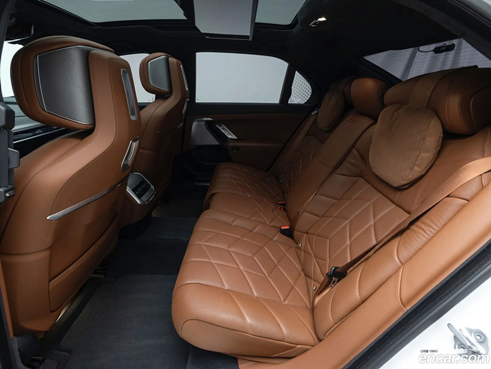 BMW 7 Series 2023 — 8