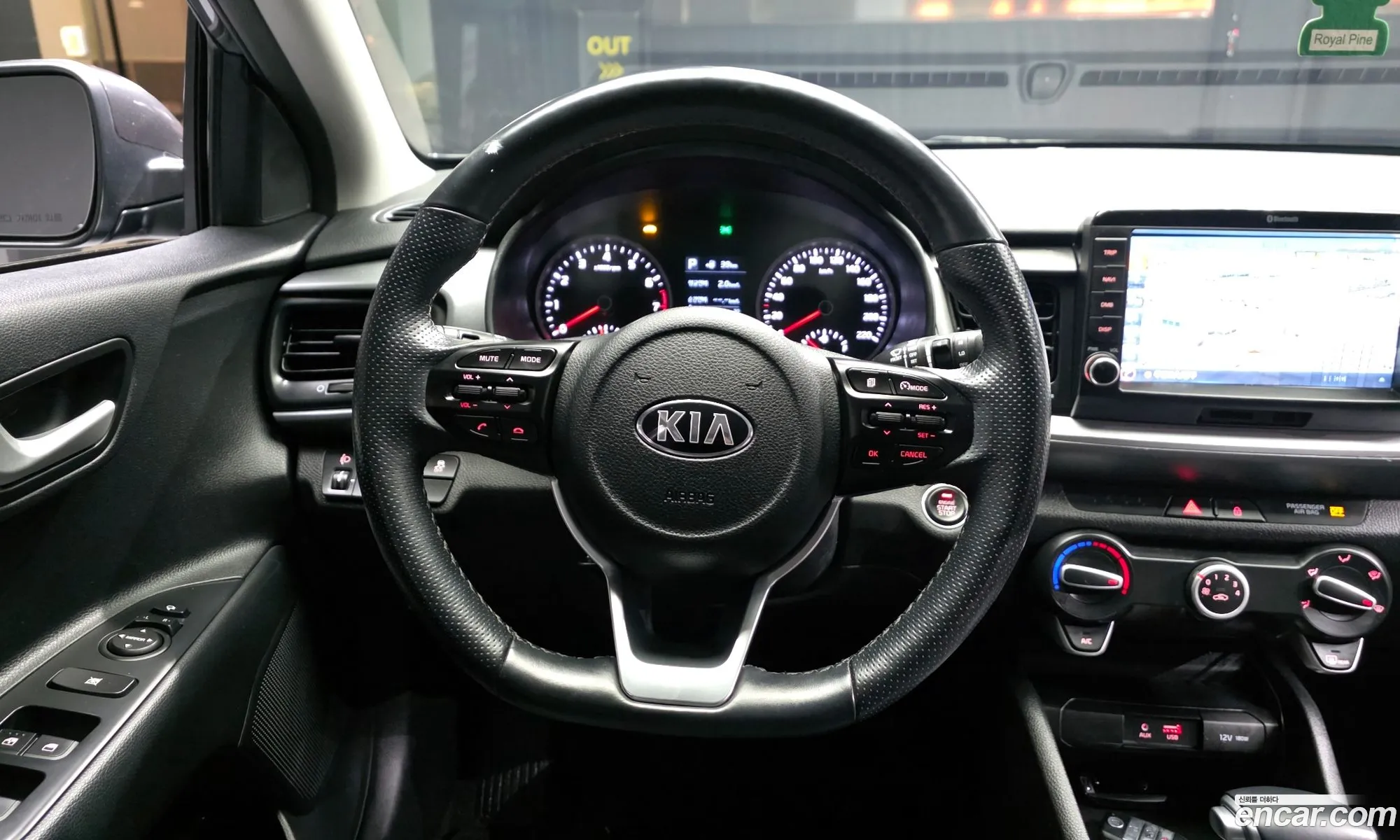 Kia Stonic 2019 — 3