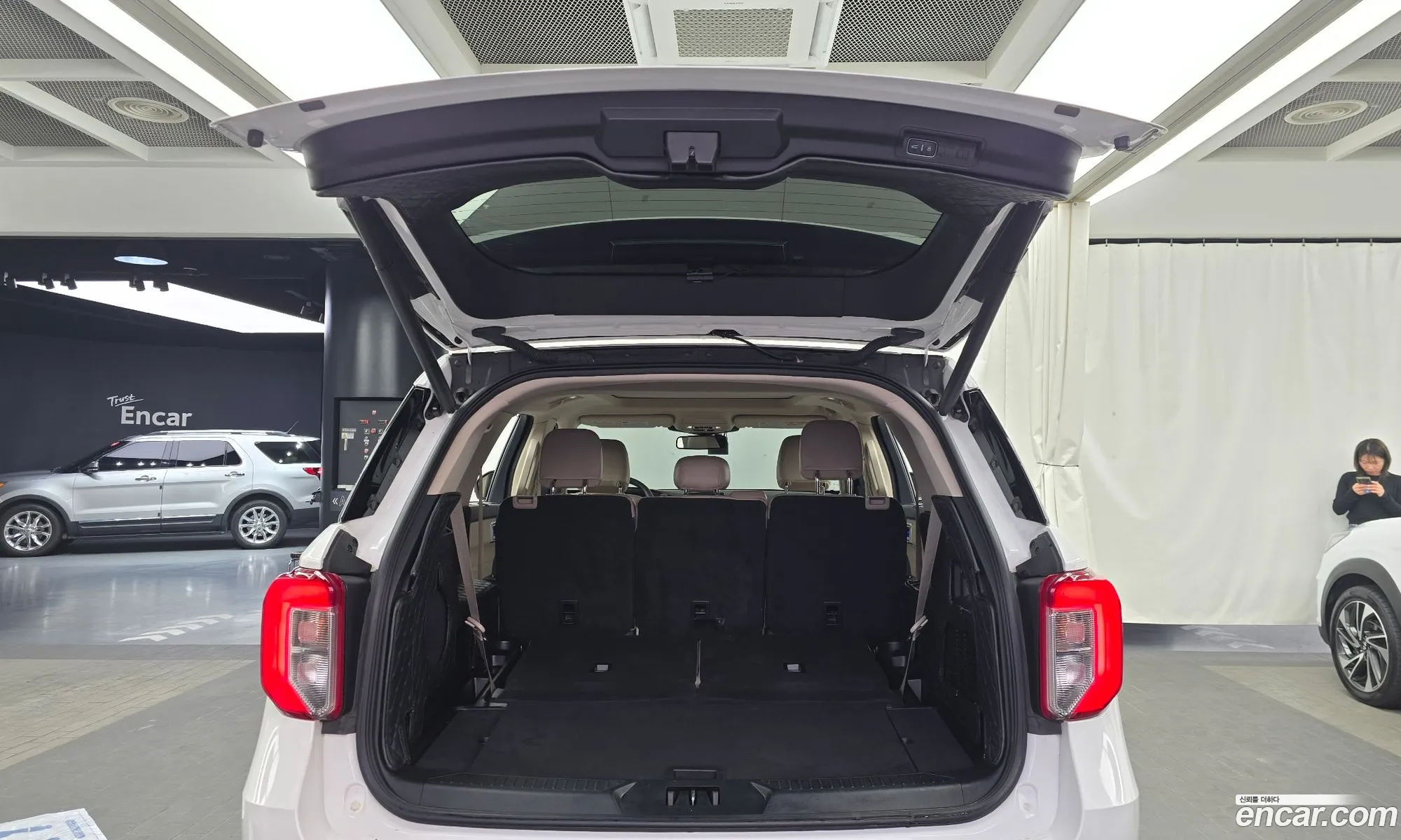Ford Explorer 6th Gen 2022 1FMSK8FH0NGA51989 — 7
