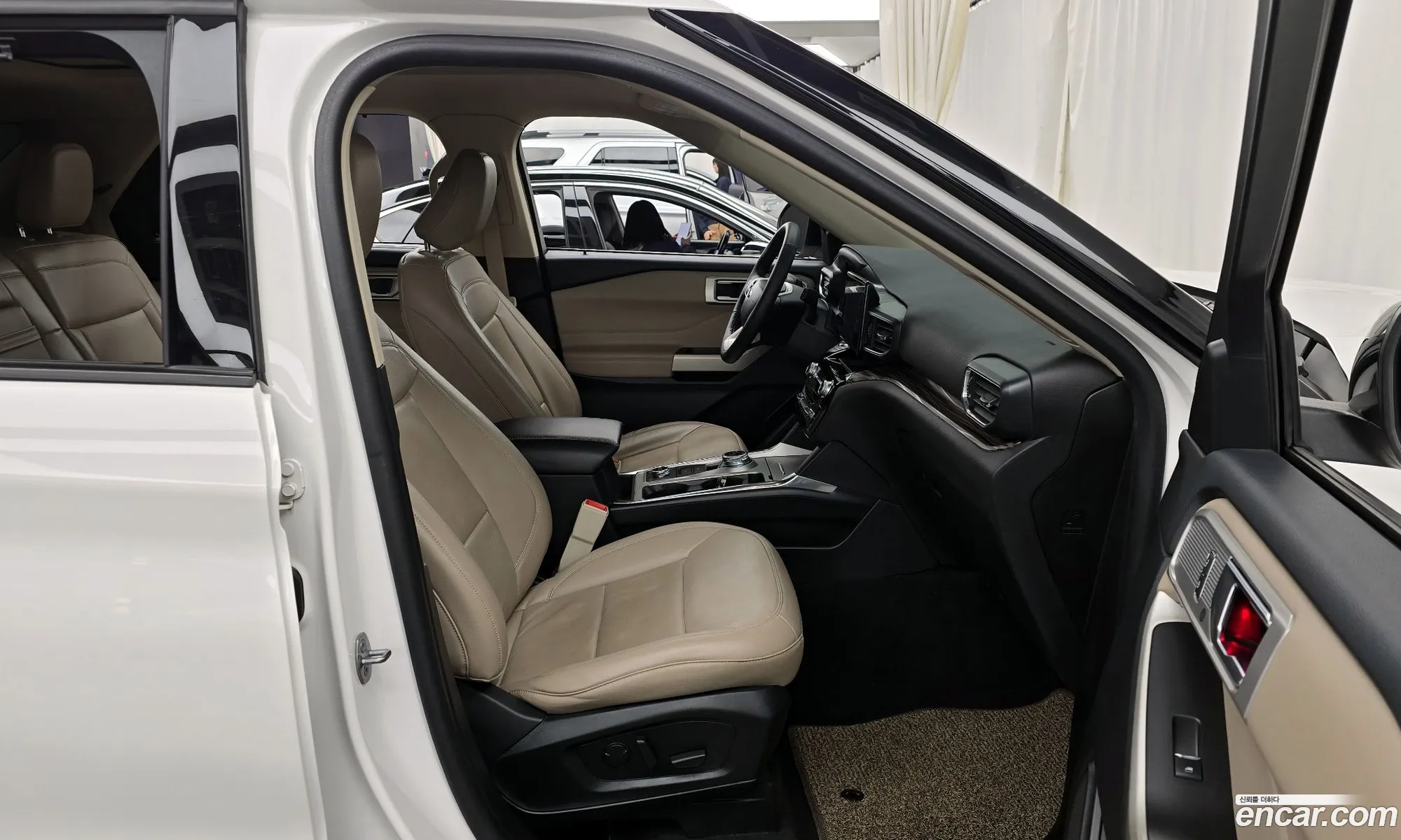 Ford Explorer 6th Gen 2022 1FMSK8FH0NGA51989 — 5