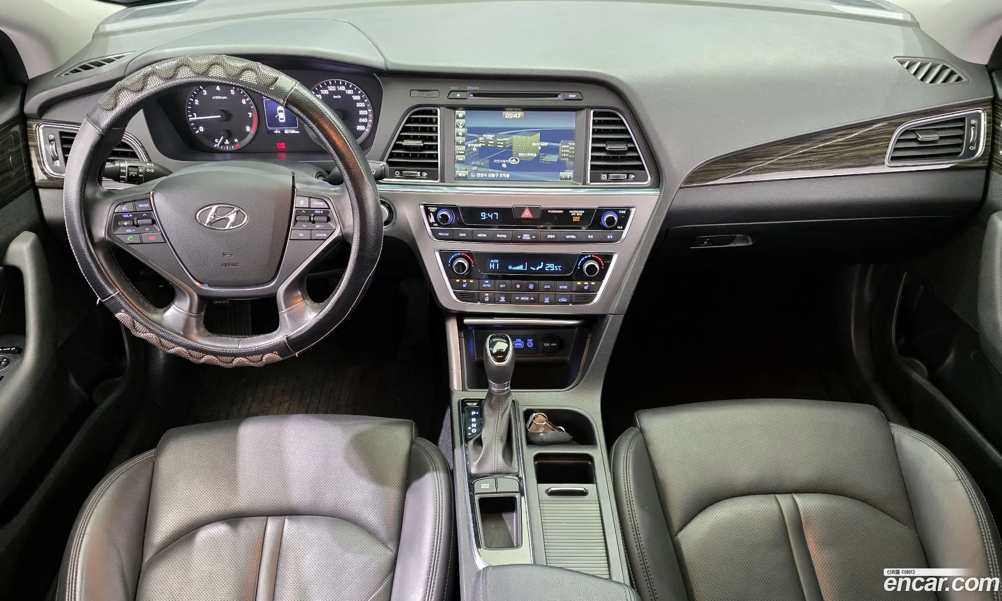 Hyundai LF Sonata 2017 — 12