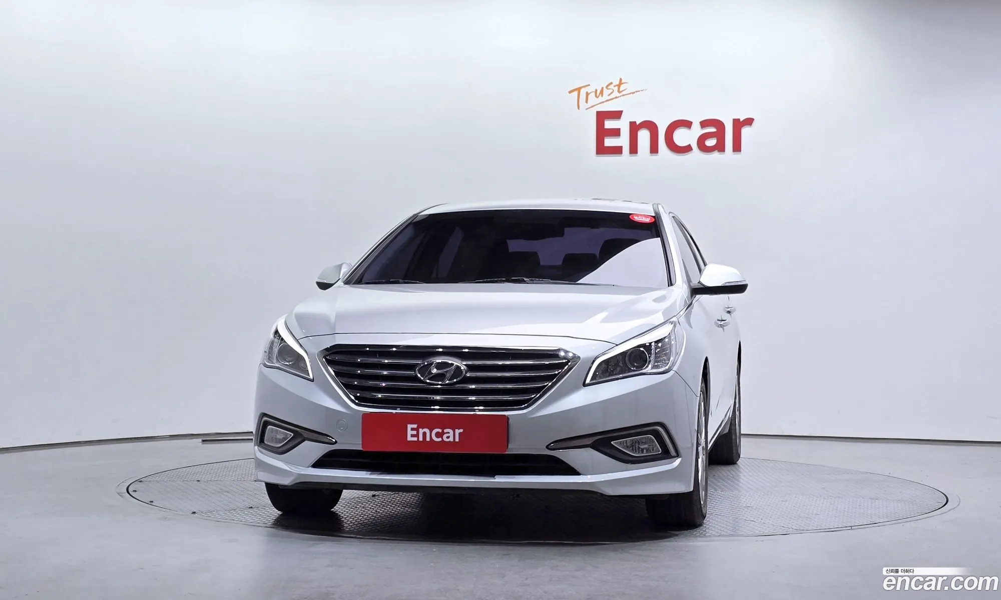 Hyundai LF Sonata 2014 — 13