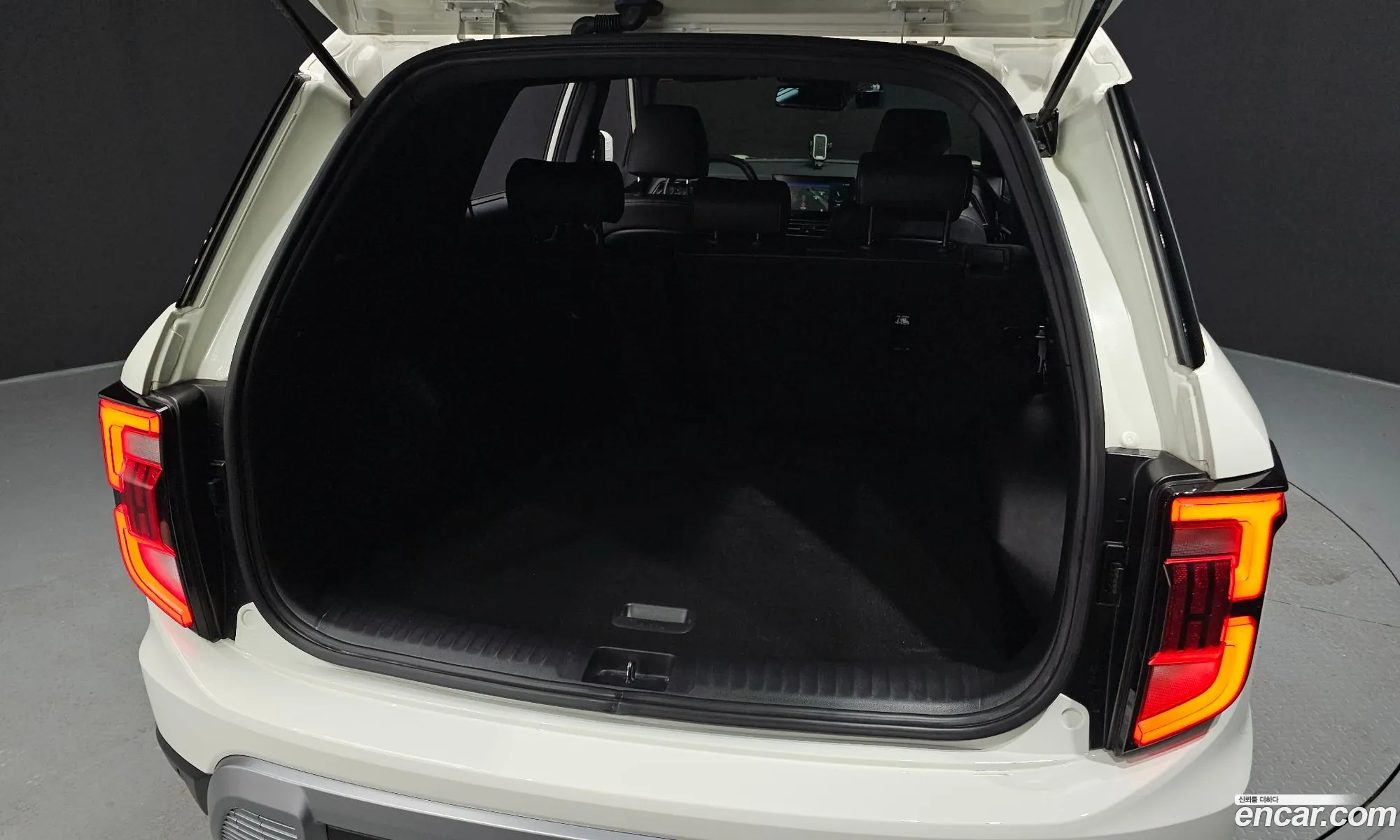 KG Mobility (SsangYong) Torres 2022 — 16