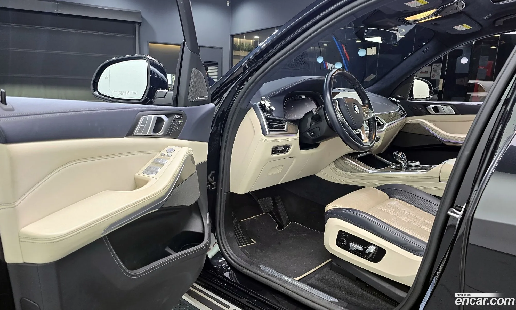 BMW X7 2019 WBACW810XKLB36677 — 8