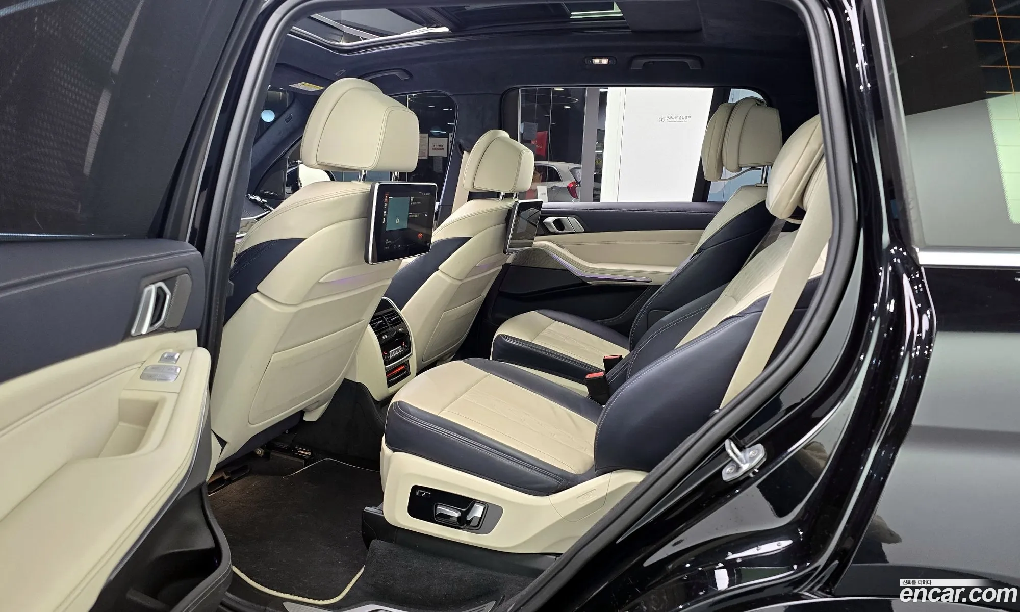 BMW X7 2019 WBACW810XKLB36677 — 3
