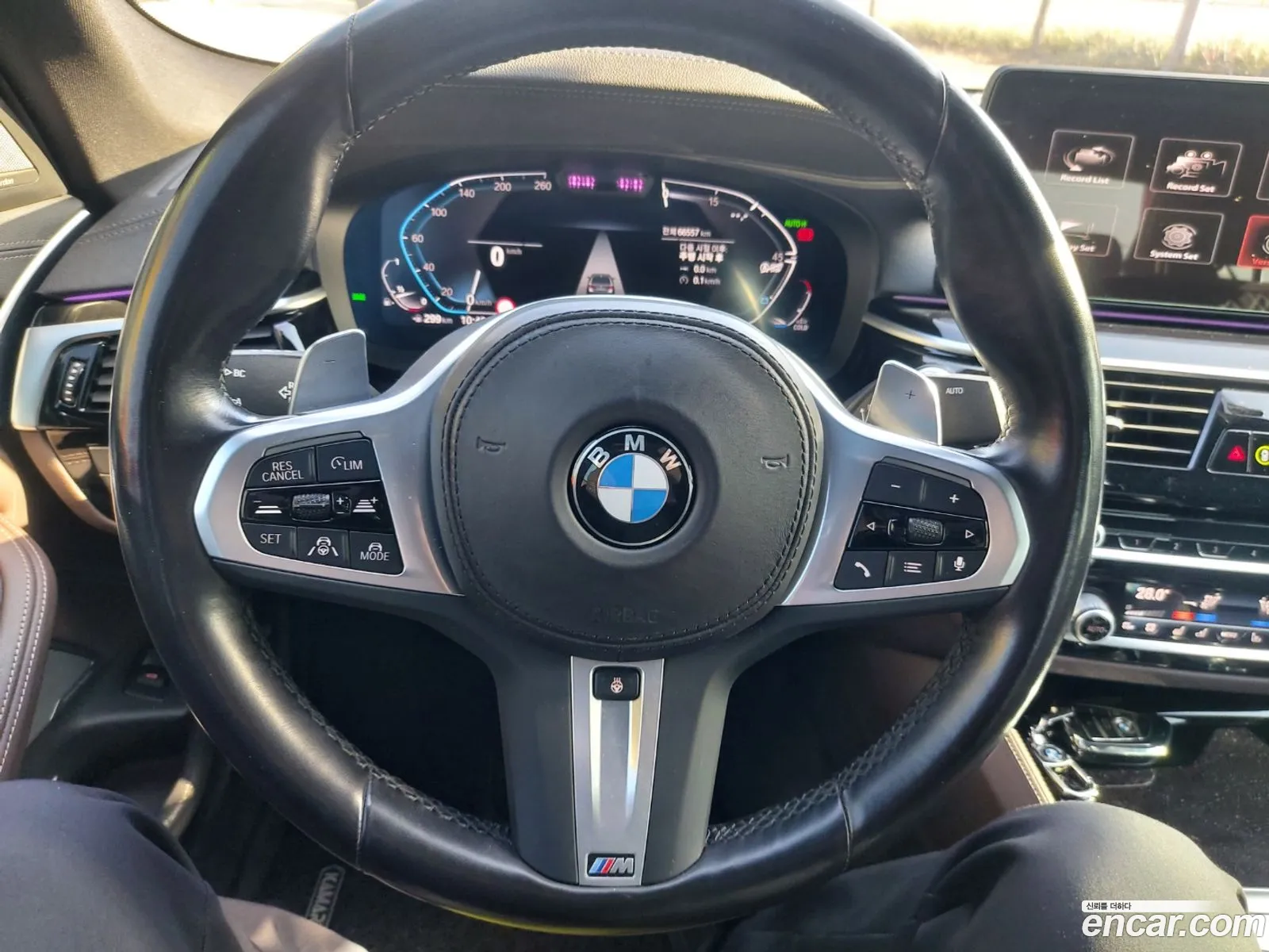 BMW 5 Series 2022 — 14
