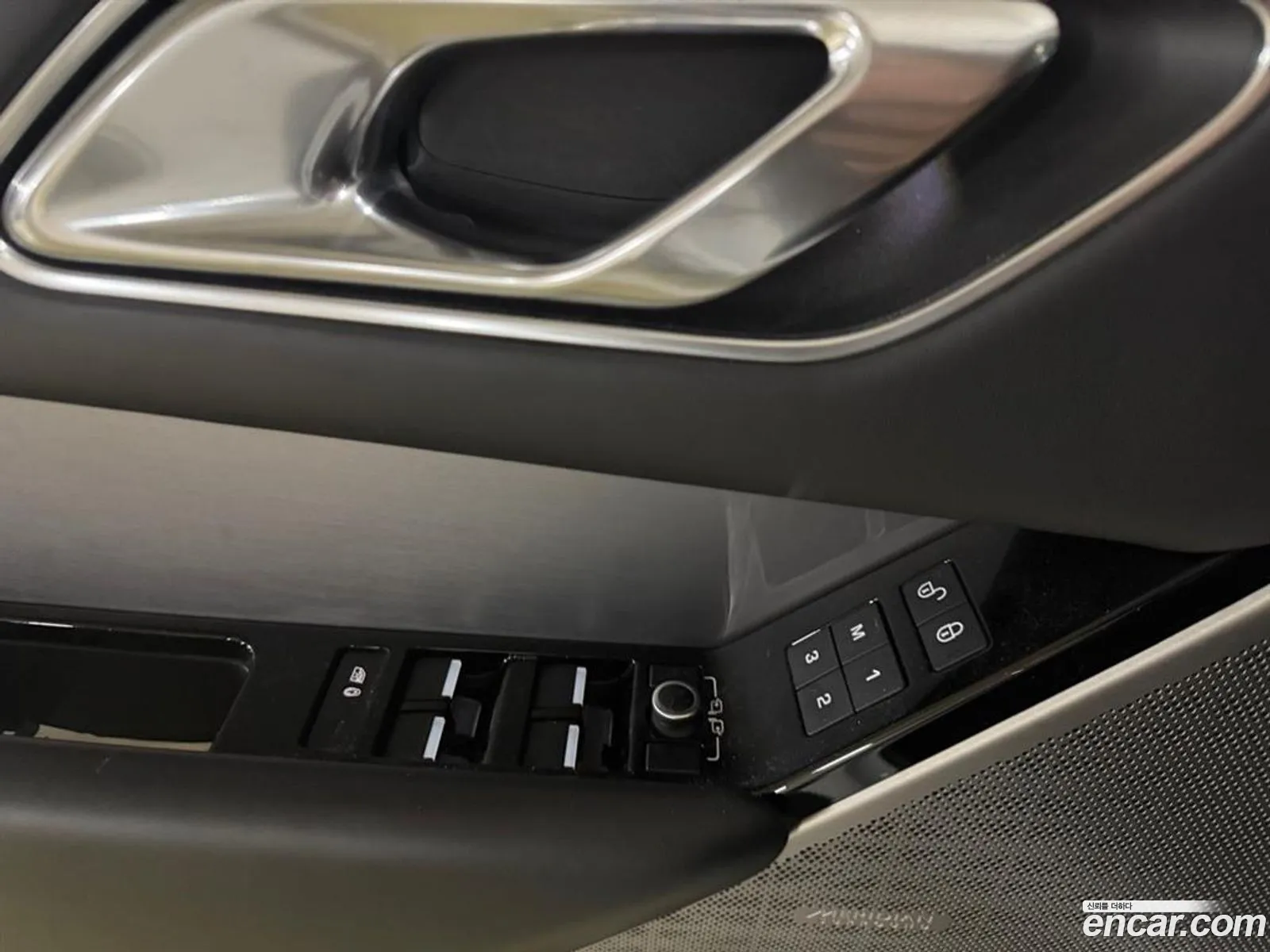 Land Rover Range Rover Velar 2018 — 4
