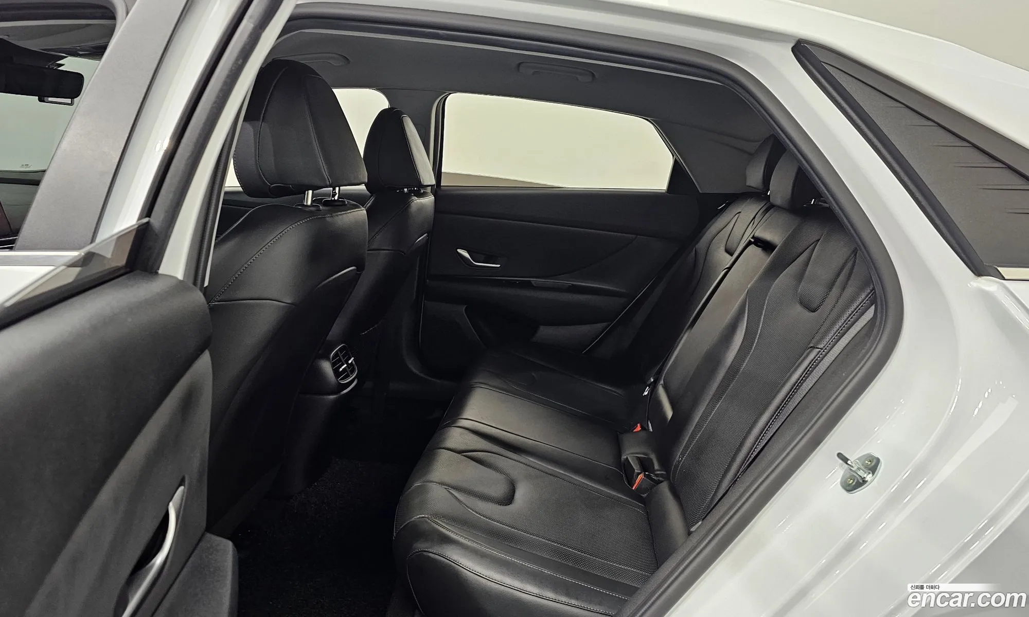 Hyundai Elantra 2021 — 14