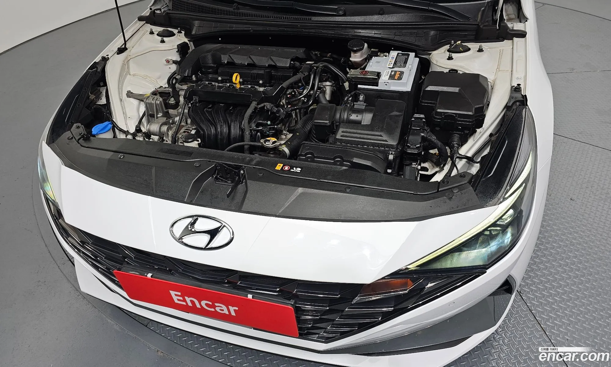 Hyundai Elantra 2021 — 17