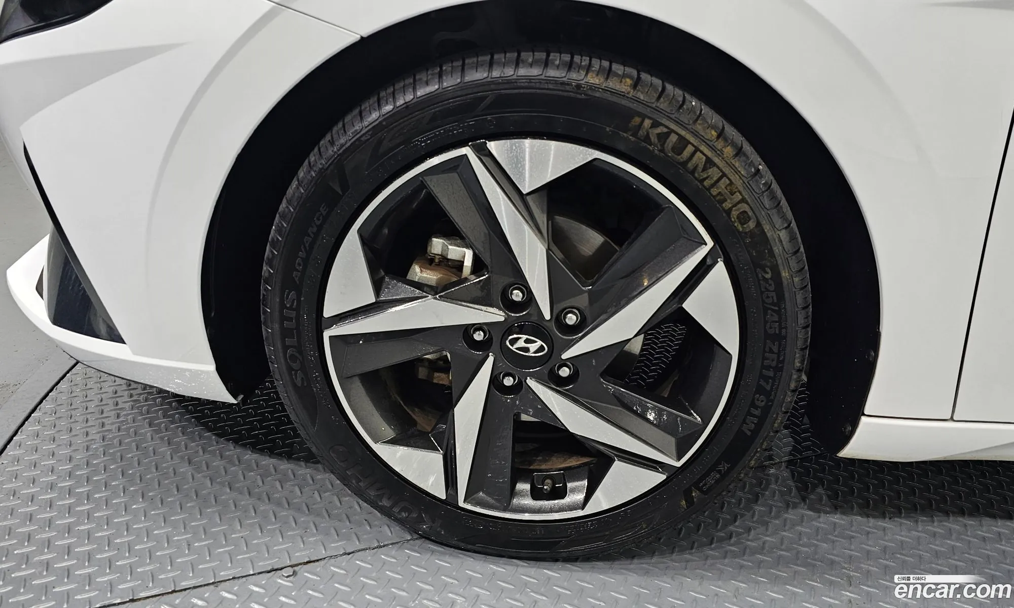 Hyundai Elantra 2021 — 3