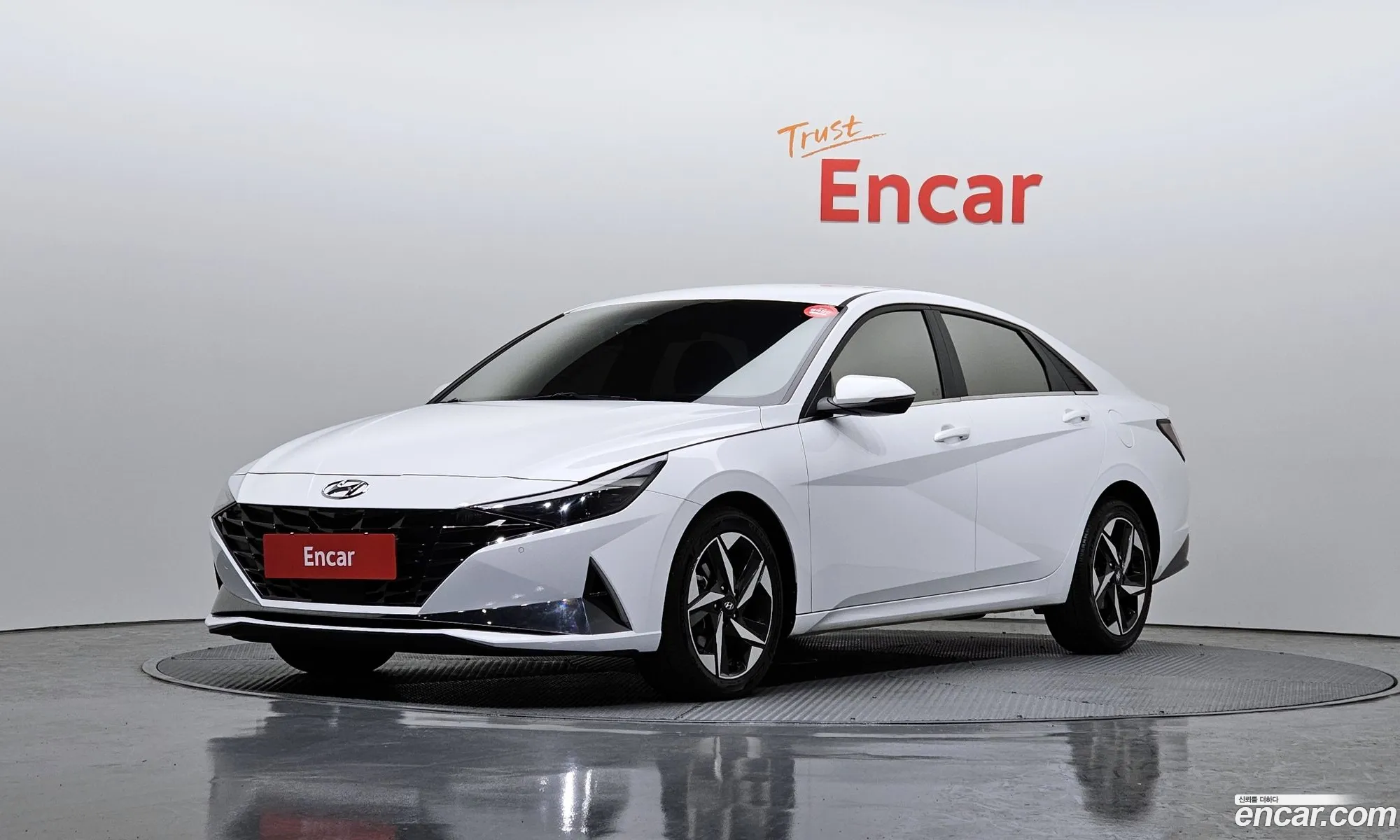 Hyundai Elantra 2021 — 10