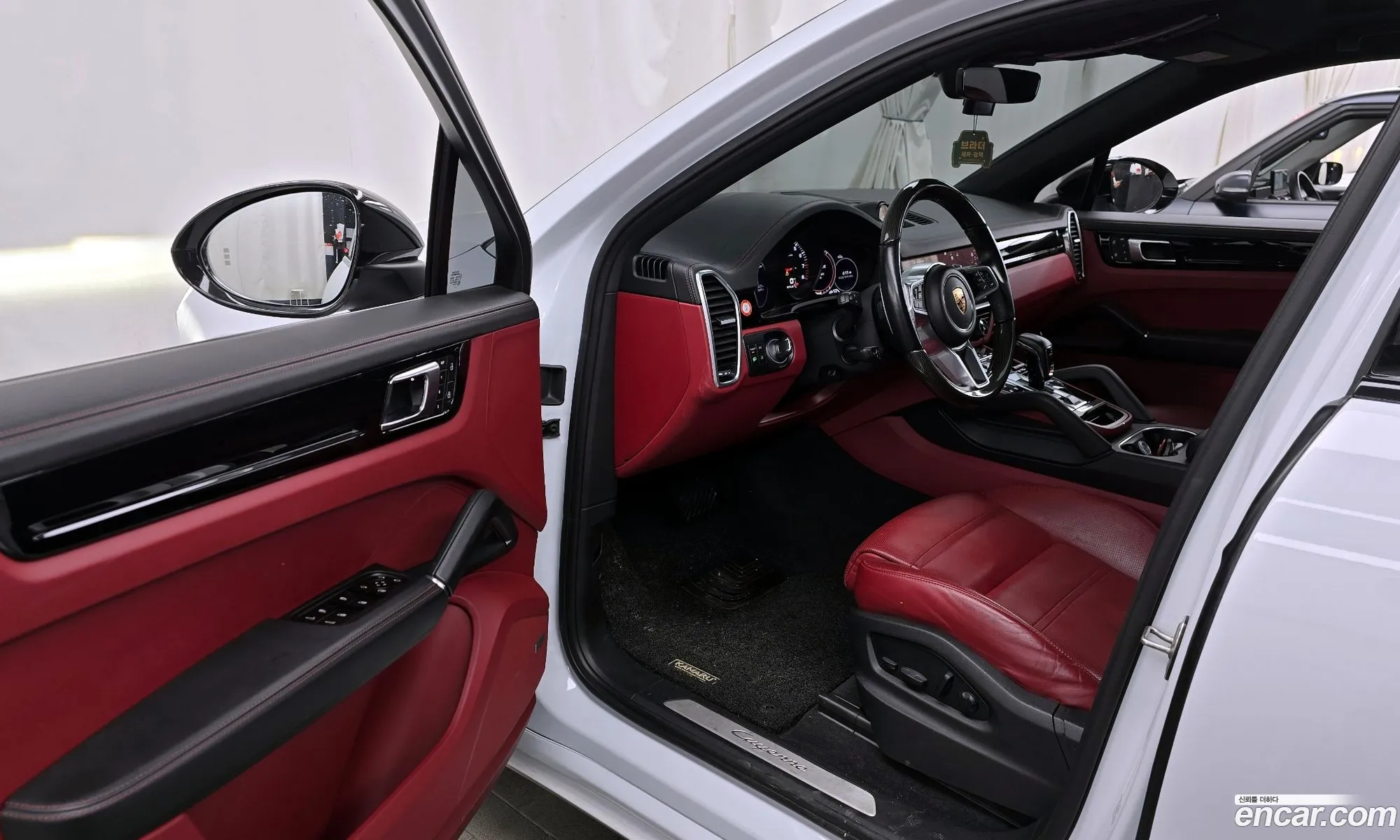Porsche Cayenne 2022 — 2