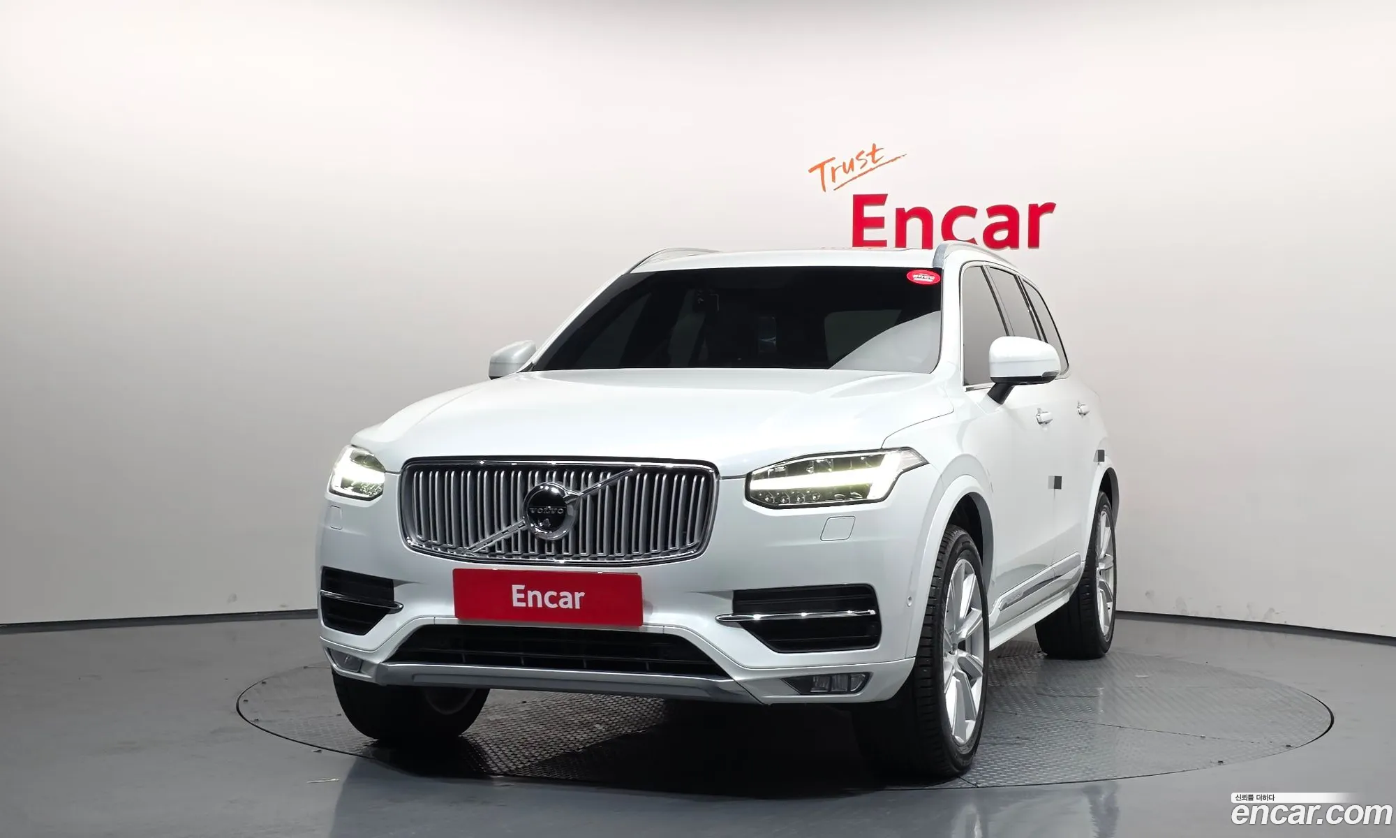 Volvo XC90 2018 YV1LF68TCJ1367577 — 8